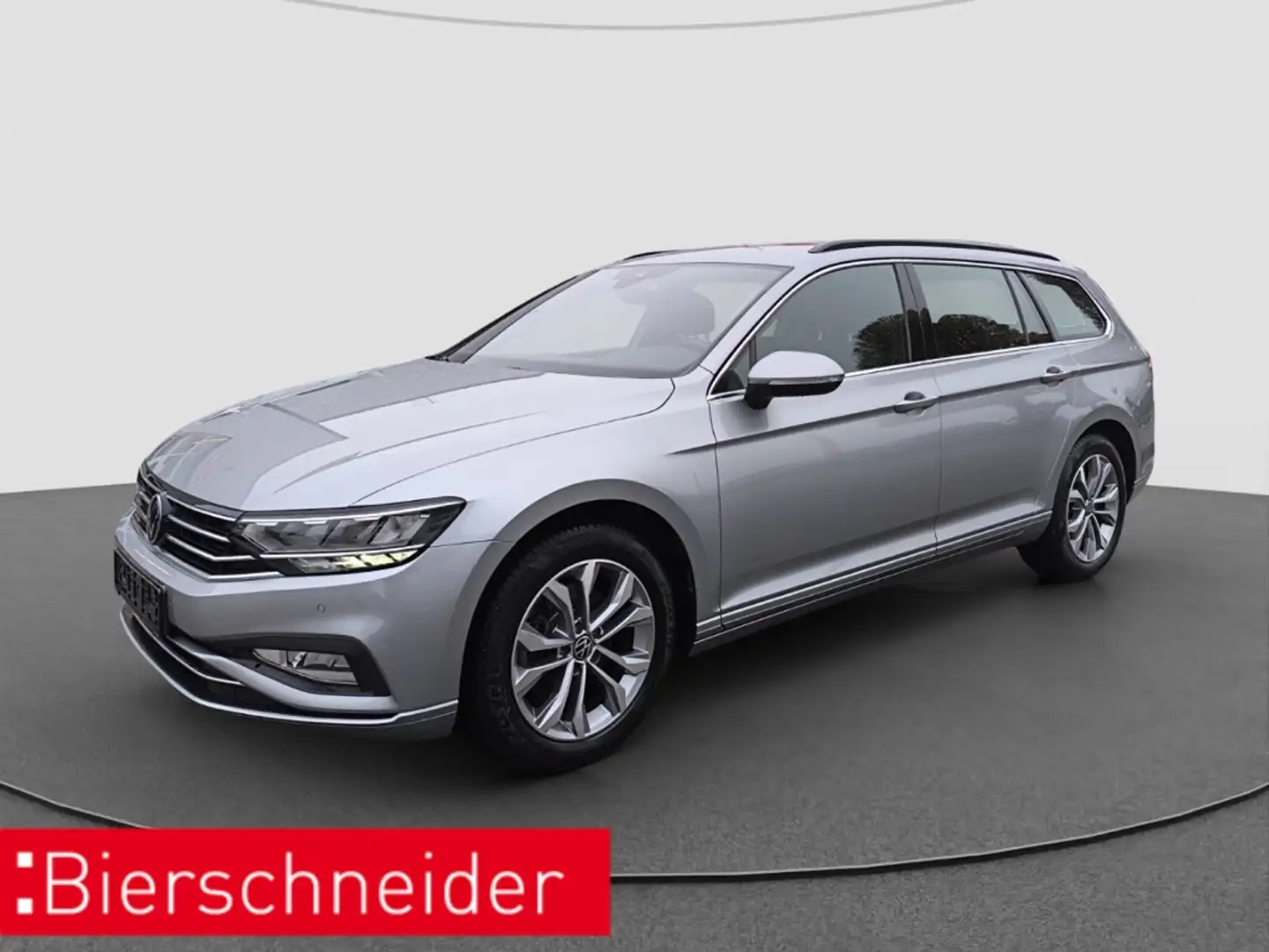 Volkswagen Passat Variant 2.0 TSI DSG Business ACC LED NAVI Silver - 1