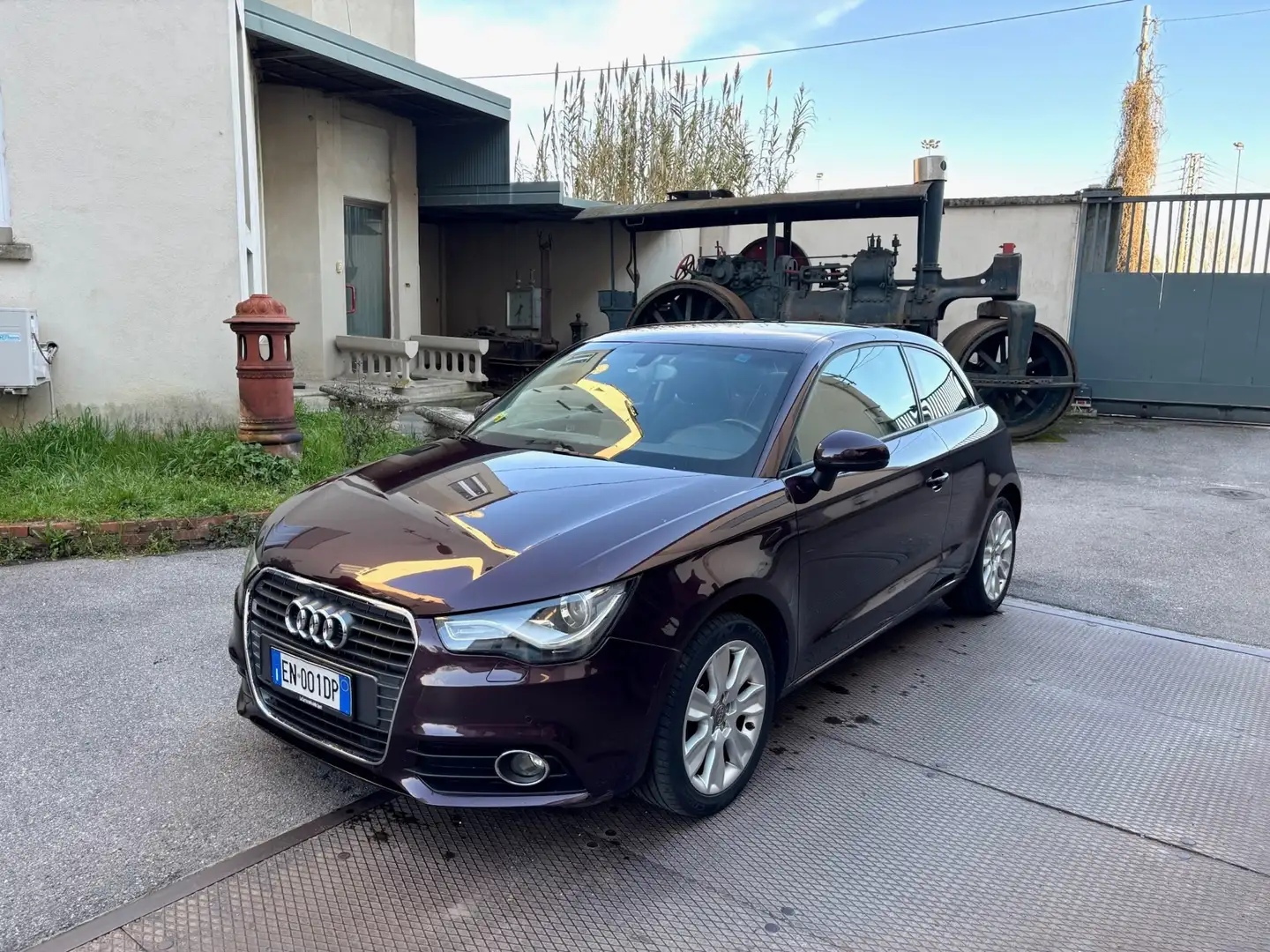 Audi A1 1.4 tfsi Ambition 122cv s-tronic Violet - 2