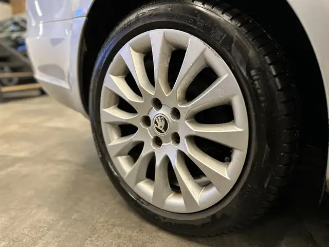 Skoda Superb view 15