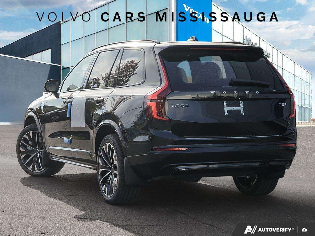 2026 Volvo XC90 T8 AWD Plus Dark Theme 7-Seater thumb 31