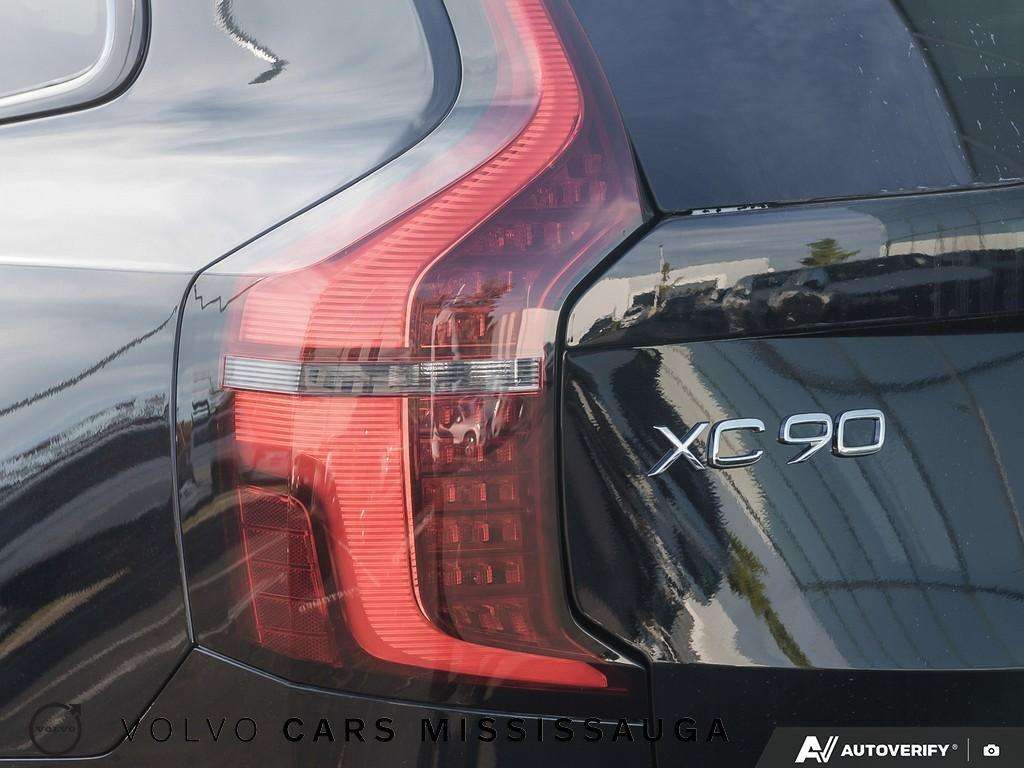 2026 Volvo XC90 T8 AWD Plus Dark Theme 7-Seater thumb 39