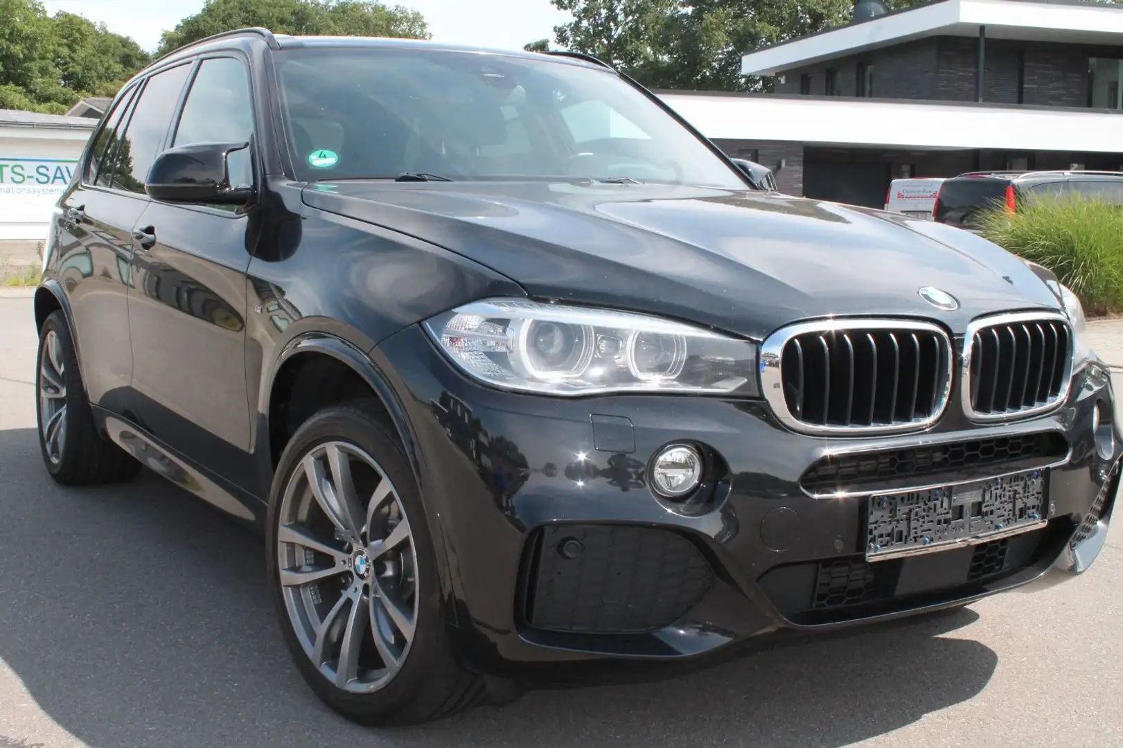 BMW X5 xDrive 30 d M-Paket *TÜV-NEU*KUNDENAUFTRAG* Schwarz - 1