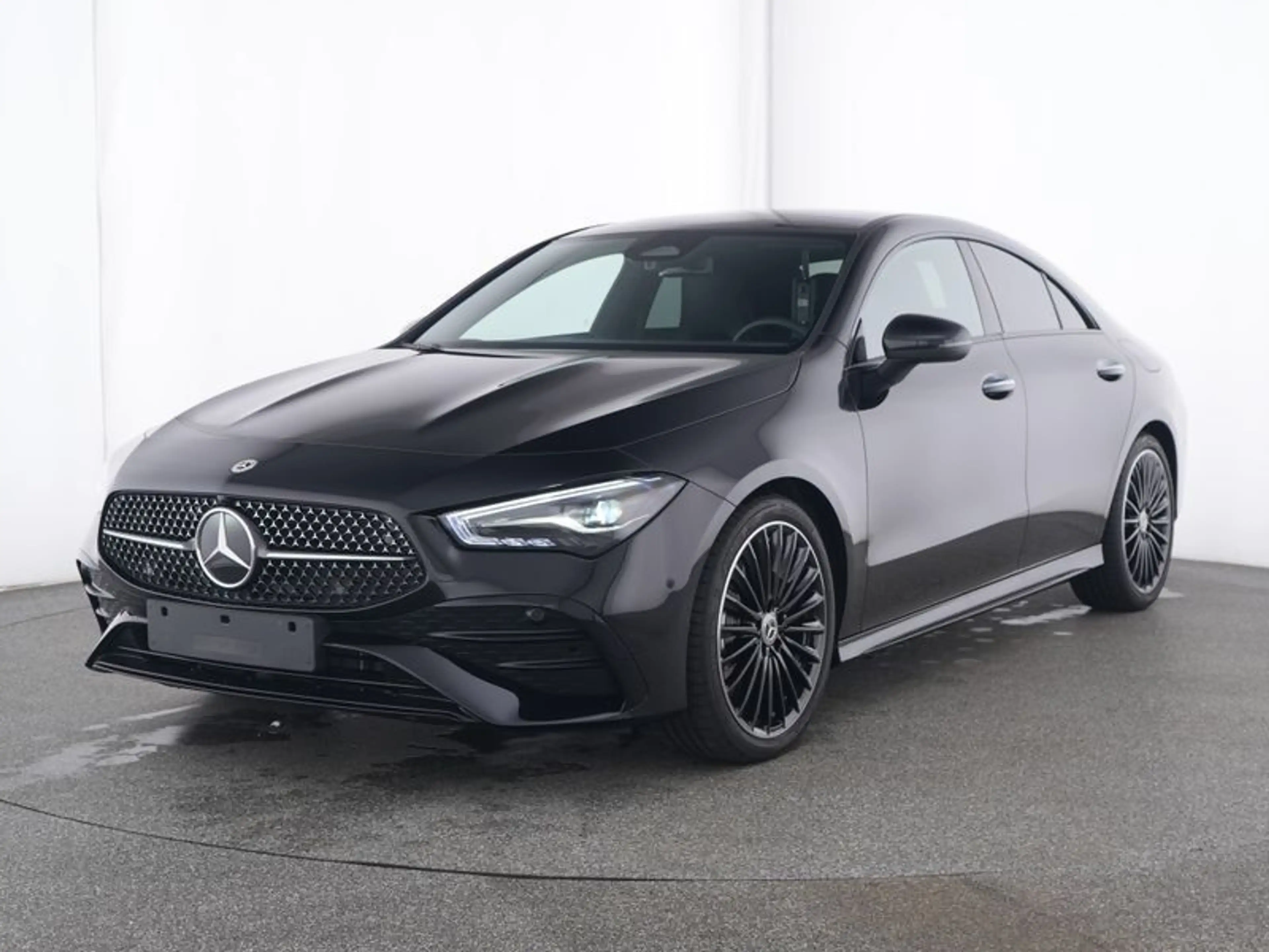 Mercedes-Benz CLA 200 AMG Premium Night Panorama Totwinkel 19"