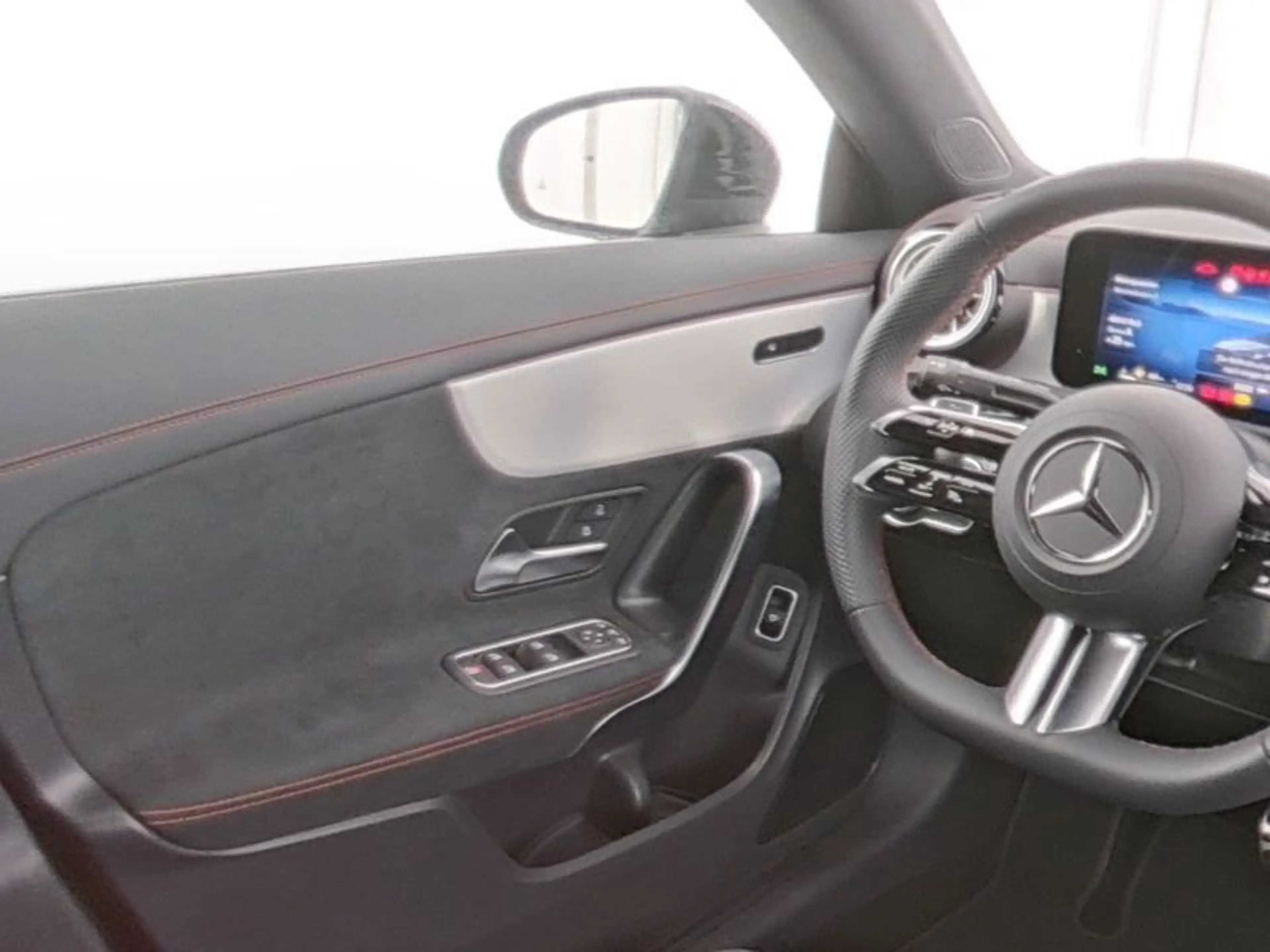 Mercedes-Benz CLA 200 AMG Premium Night Panorama Totwinkel 19" — photo 9