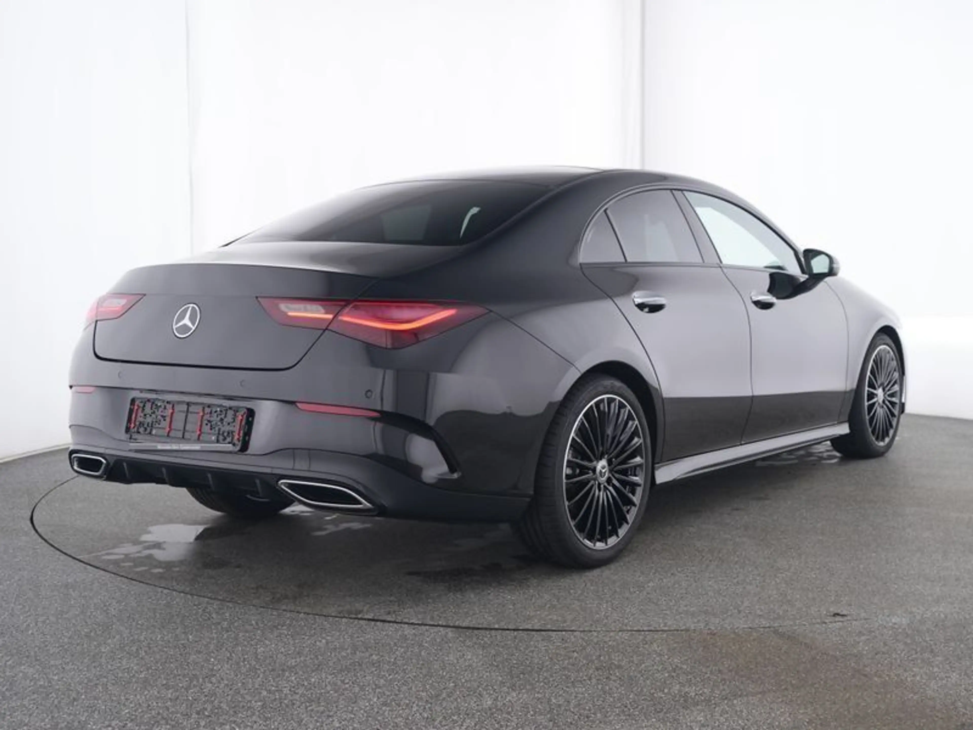 Mercedes-Benz CLA 200 AMG Premium Night Panorama Totwinkel 19" — photo 2