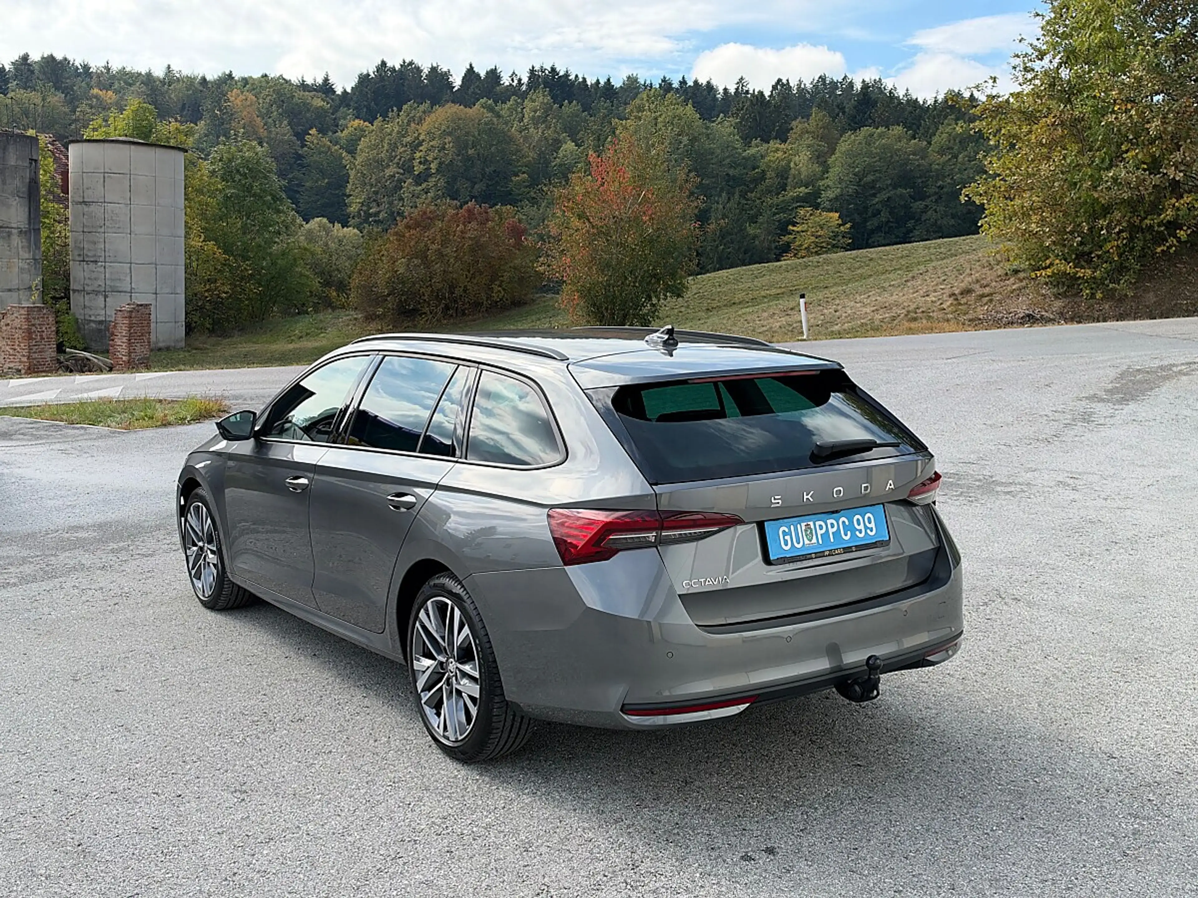 Skoda Octavia 2.0 TDI DPF Selection NEUES MODEL * Anhängerkup... — photo 7
