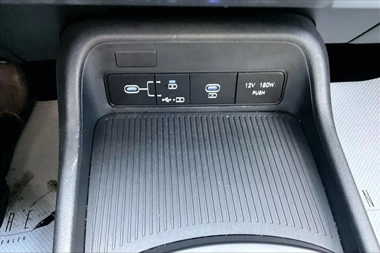 Hyundai KONA снимка Hyundai KONA