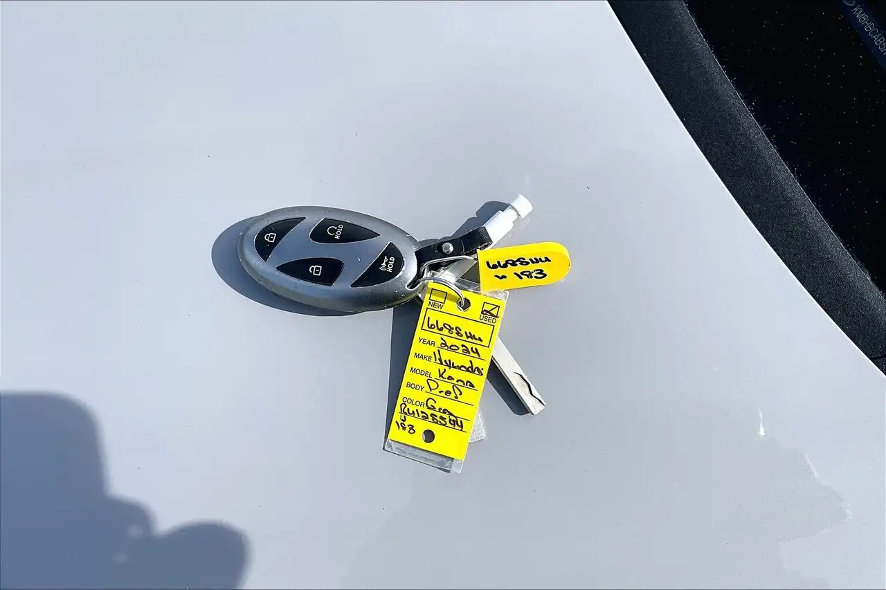 Hyundai KONA снимка Hyundai KONA