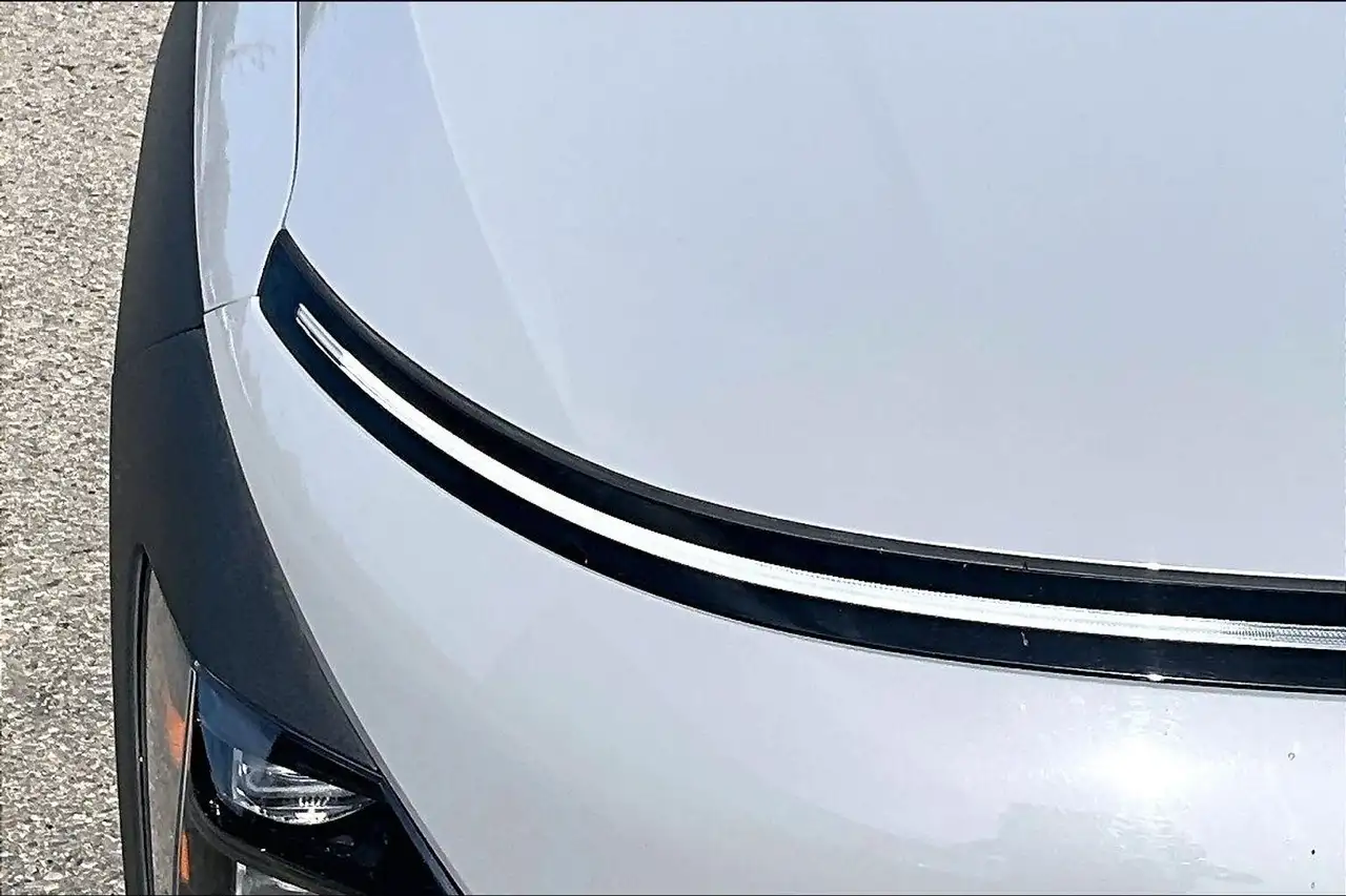 Hyundai KONA снимка Hyundai KONA
