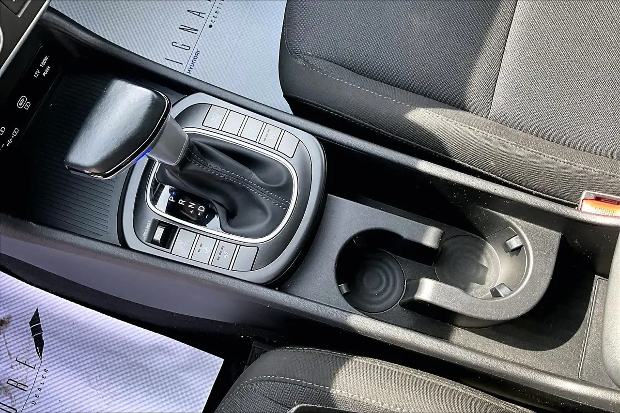 Hyundai KONA снимка Hyundai KONA