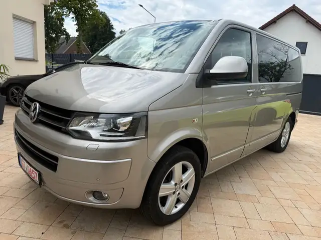 Volkswagen T5 Multivan 2.0 TSI Highline 4Motion+Leder+Xenon