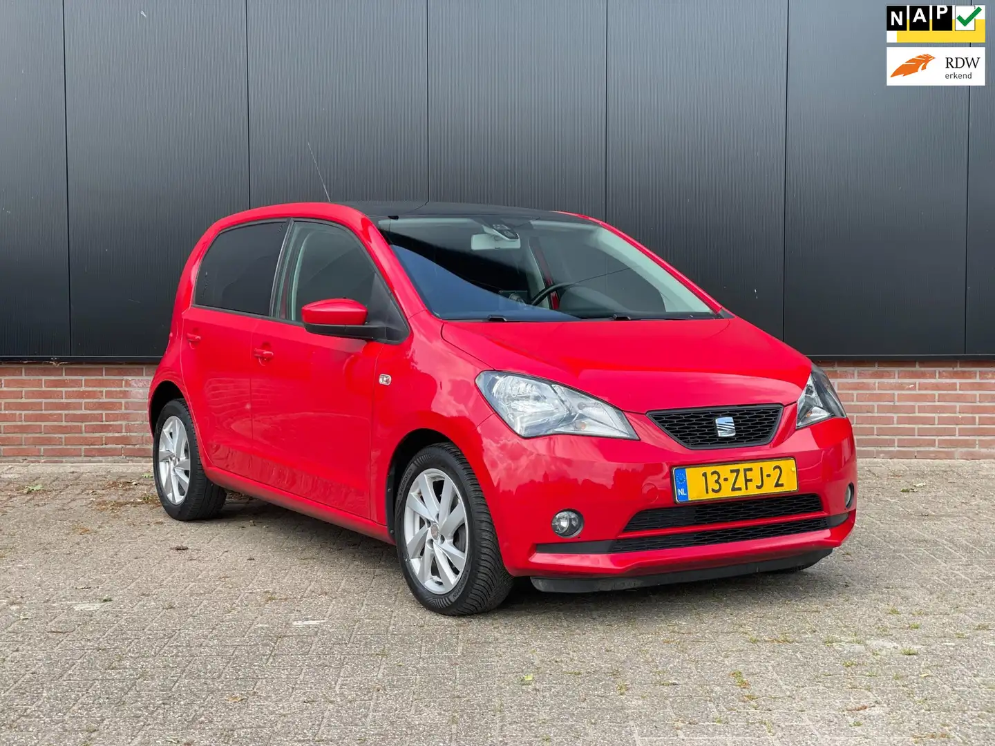 SEAT Mii 1.0 Style Sport Rouge - 1