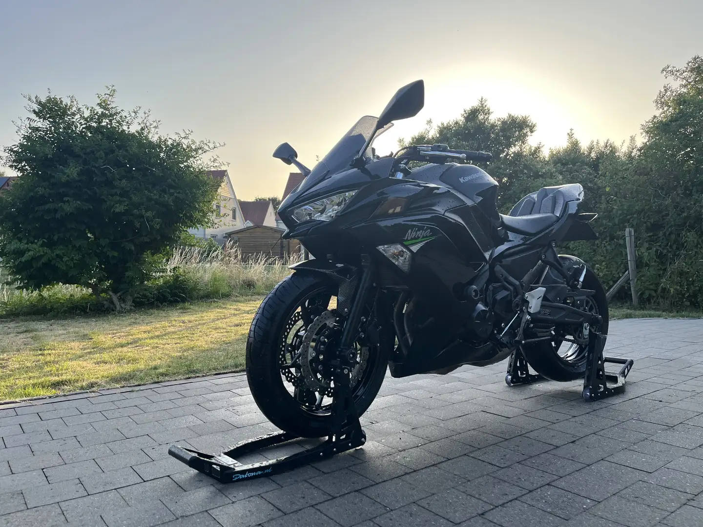 Kawasaki Ninja 650 - 1