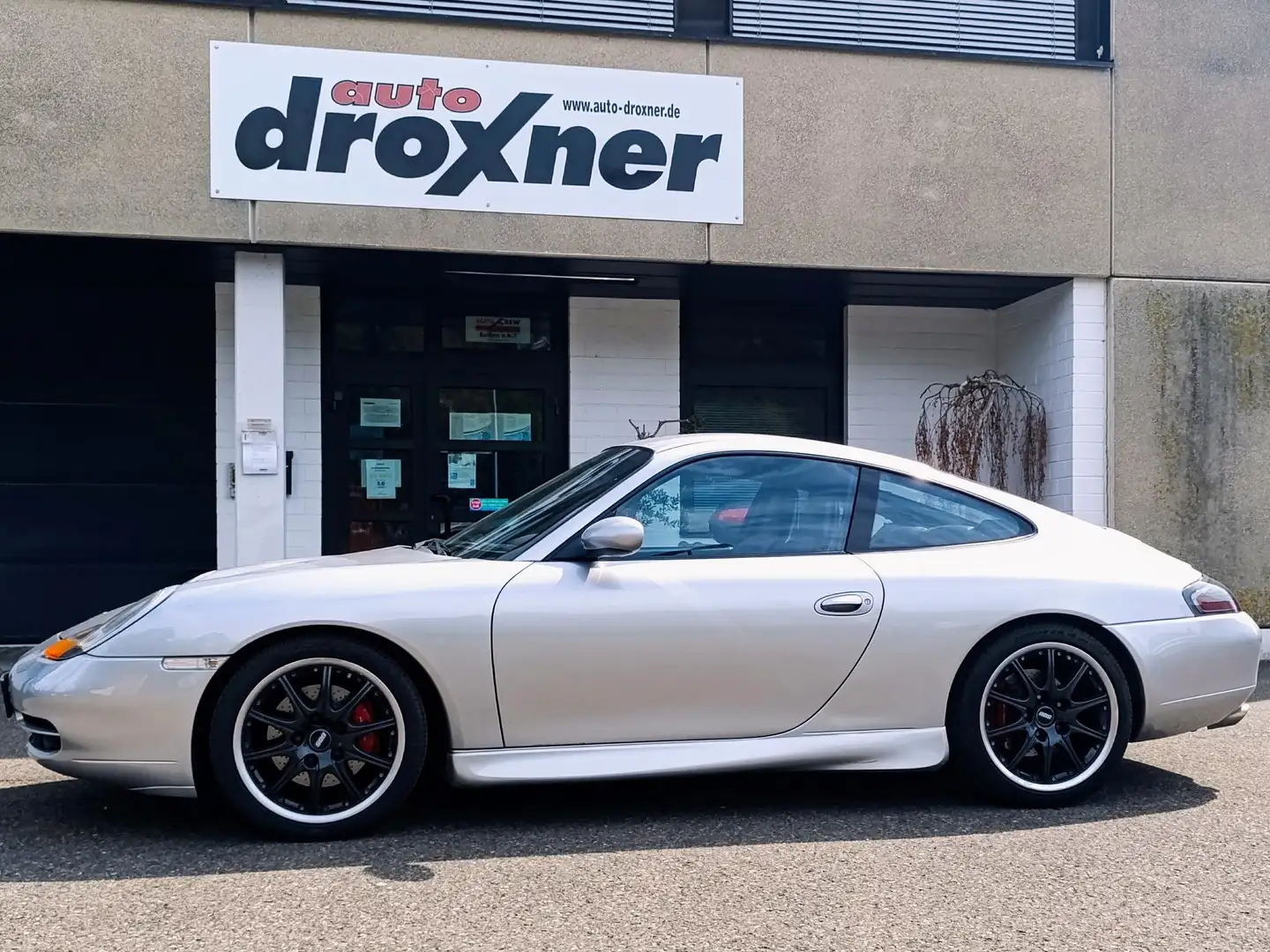 Porsche 911 Carrera Coupe Silber - 1