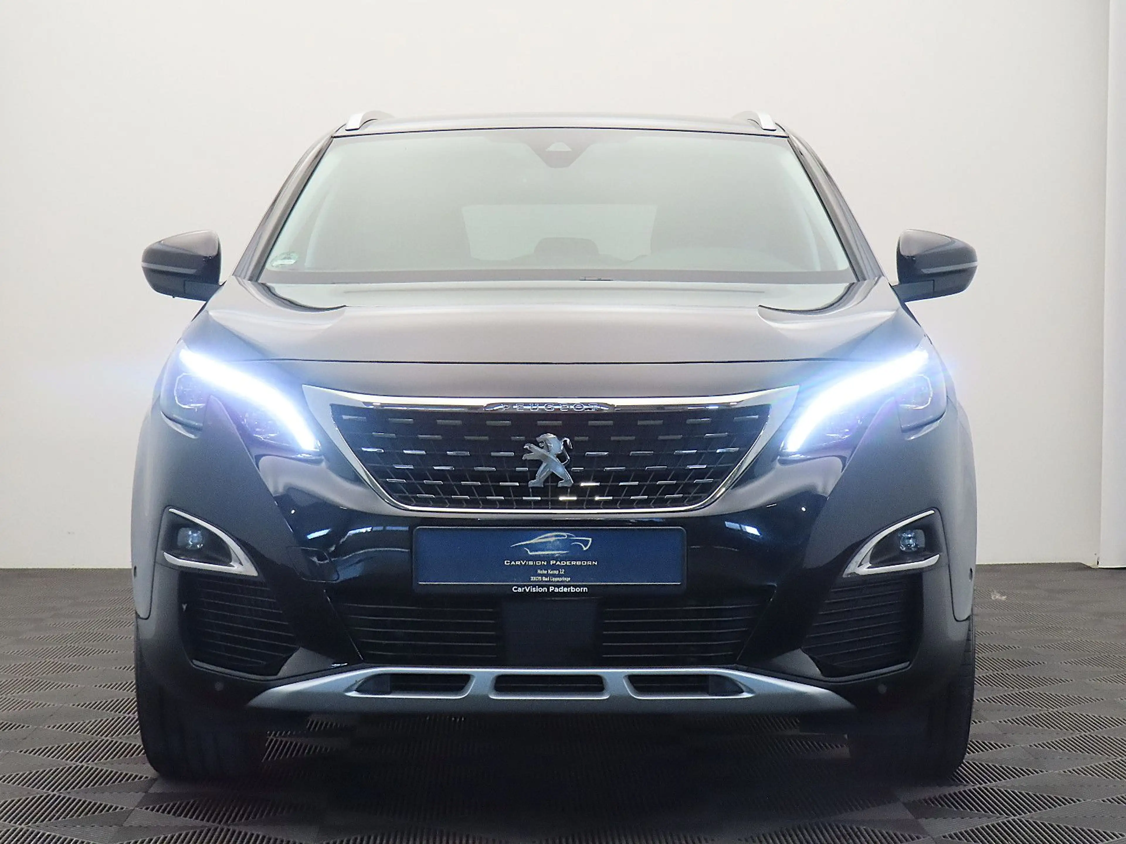 Peugeot 5008 Allure *AHK / 7-Sitzer / LED / Kamera* — photo 9