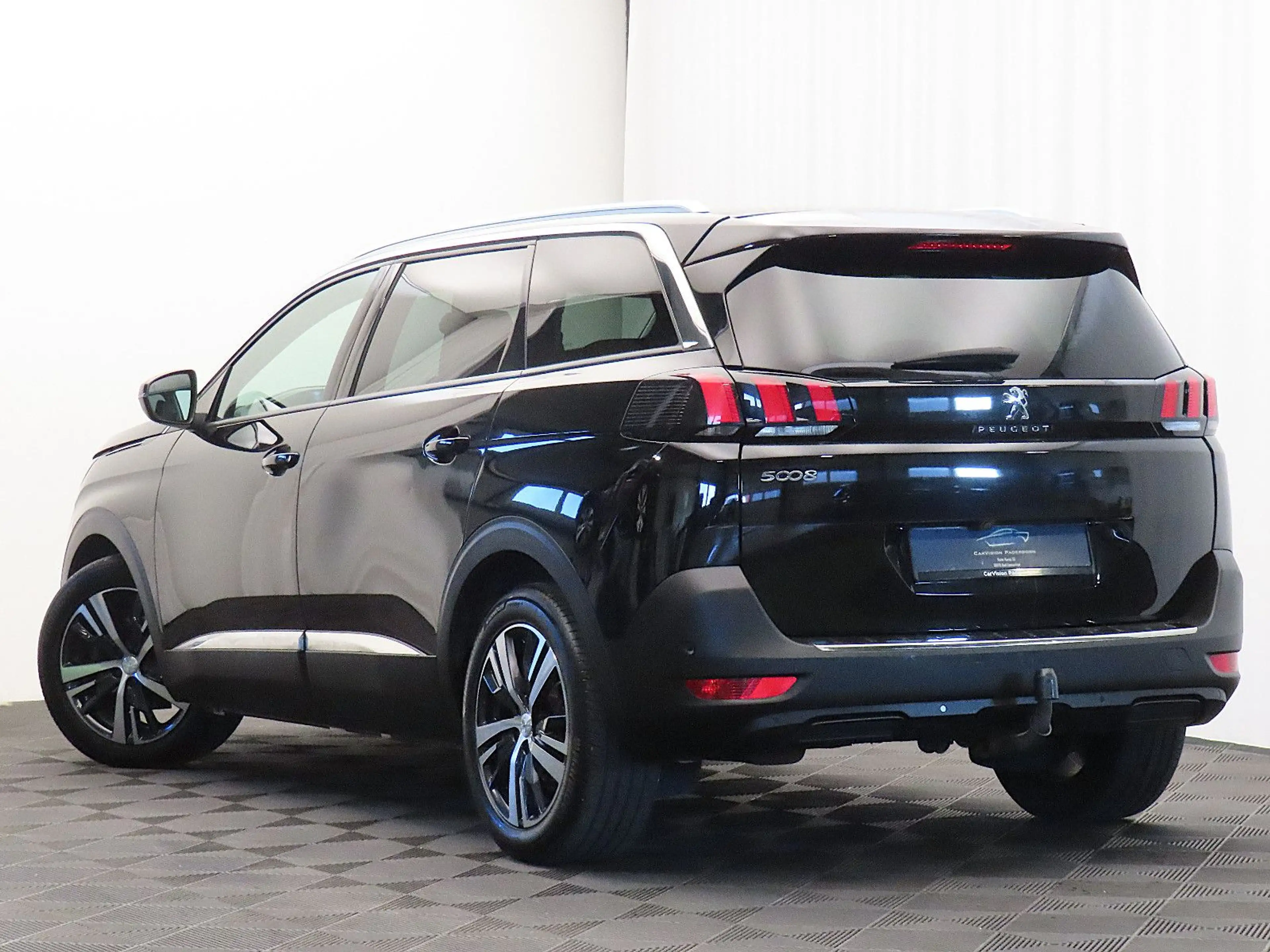 Peugeot 5008 Allure *AHK / 7-Sitzer / LED / Kamera* — photo 4