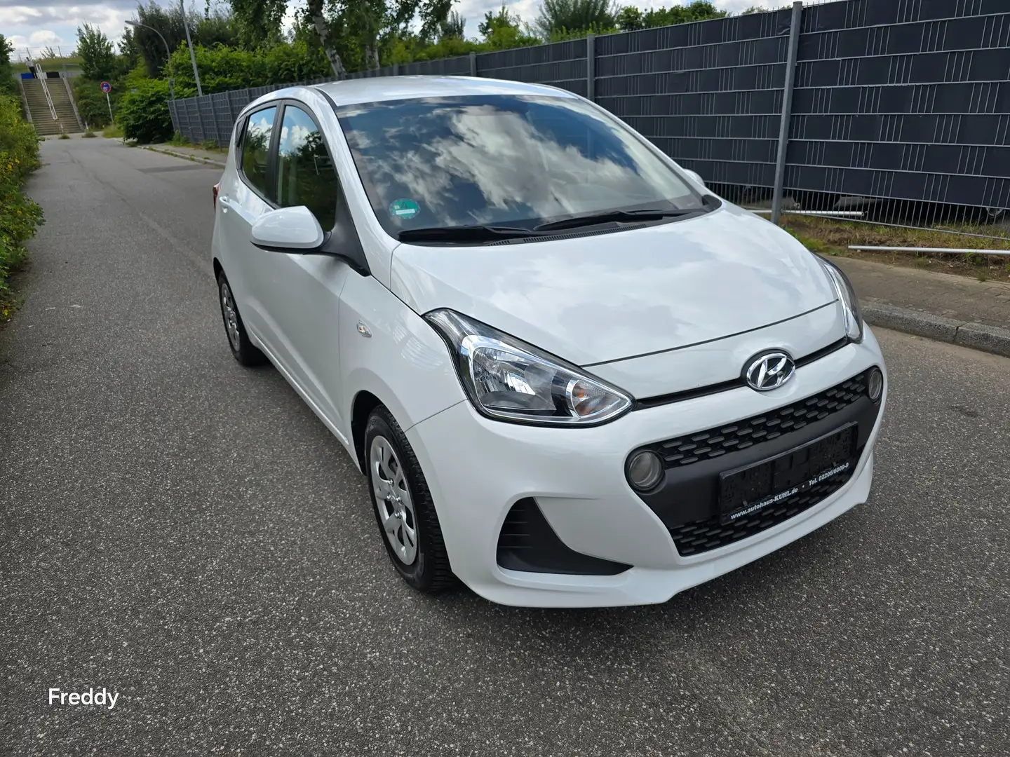 Hyundai i10 i10 1.0 Trend Alb - 1