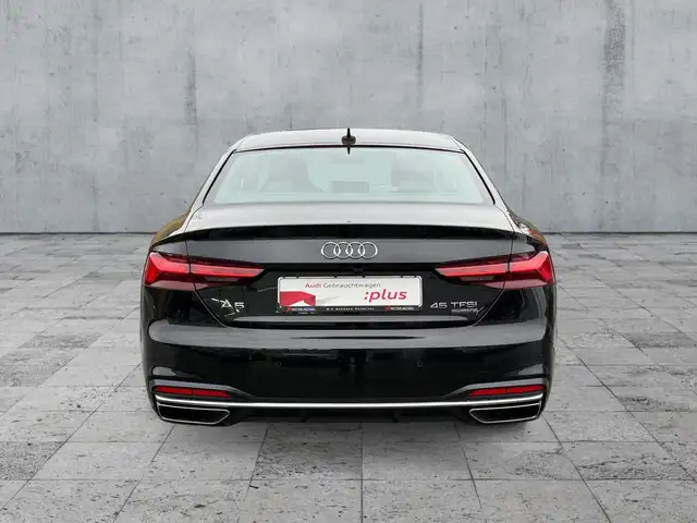 Audi A5 view 5
