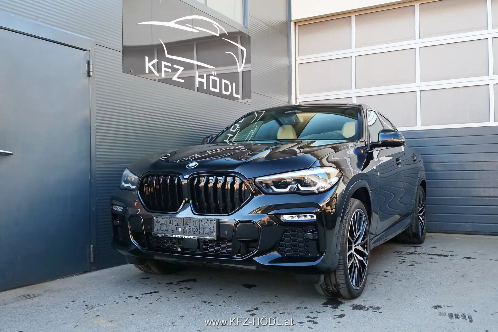 BMW X6 xDrive 30d M-Paket Fekete - 1