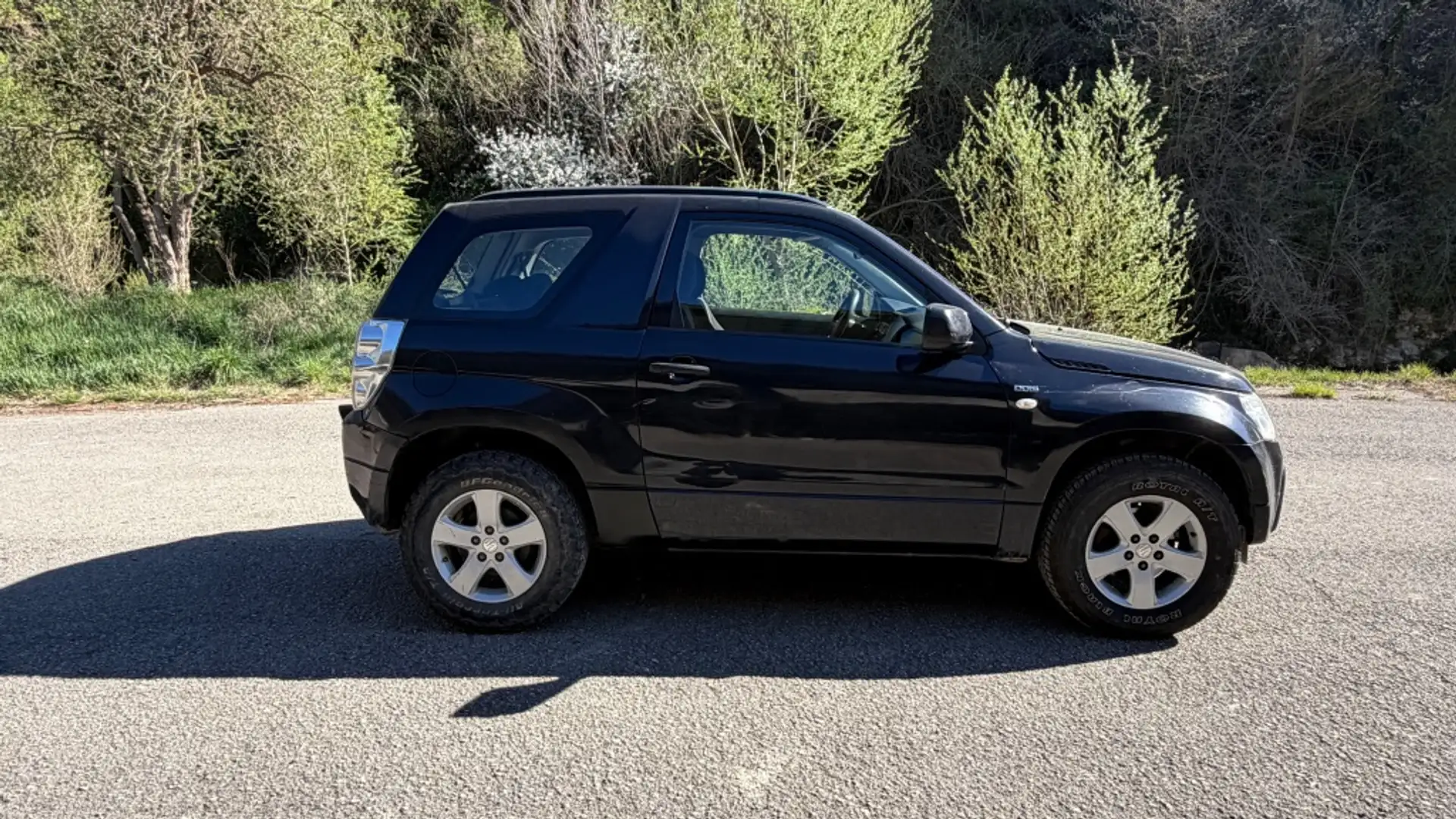 Suzuki Grand Vitara 1.9DDiS JX-A Negro - 2