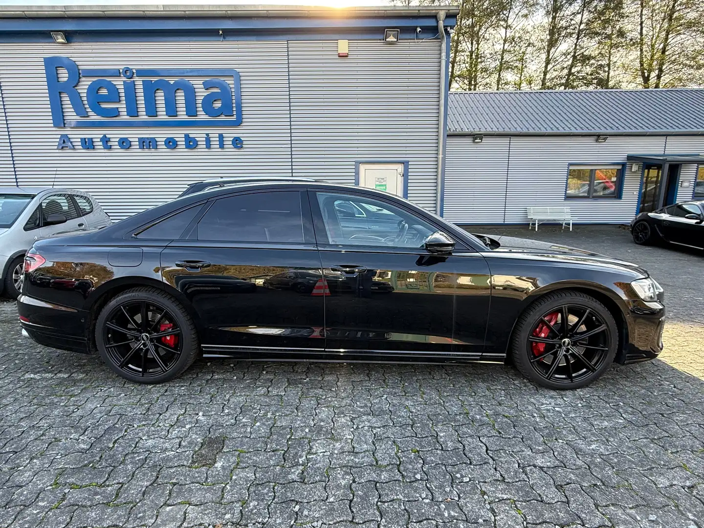 Audi S8 4.0 TFSI quattro, Soft Close, Matrix, Standheizung Schwarz - 2