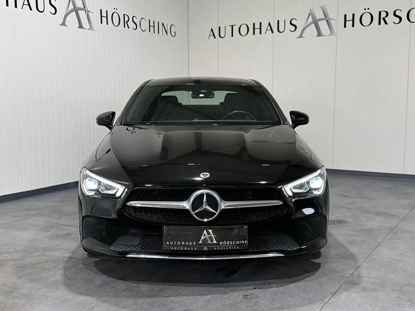 Mercedes-Benz CLA 180 Aut.//Ambiente//Sitzheizung Schwarz - 2