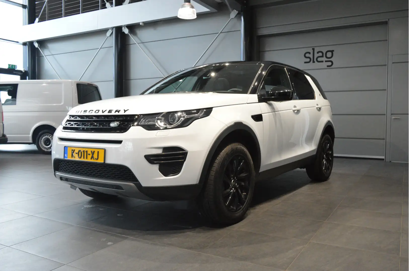 Land Rover Discovery Sport 2.0 Si4 HSE navi pano led camera cruise 18 inch 24 Wit - 2
