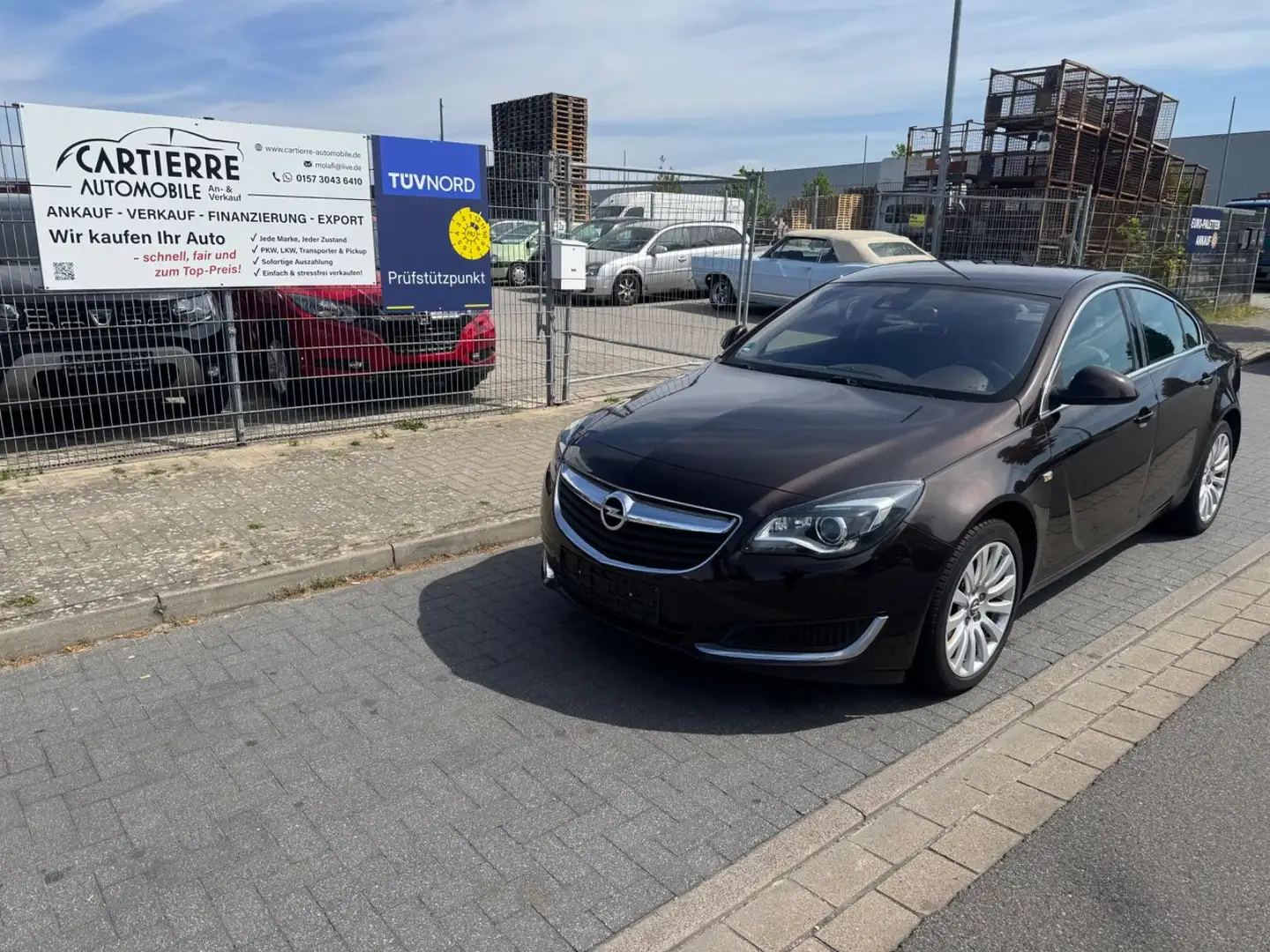 Opel Insignia A Innovation OPC*4x4 *BI-XENON*2.HAND* Braun - 1
