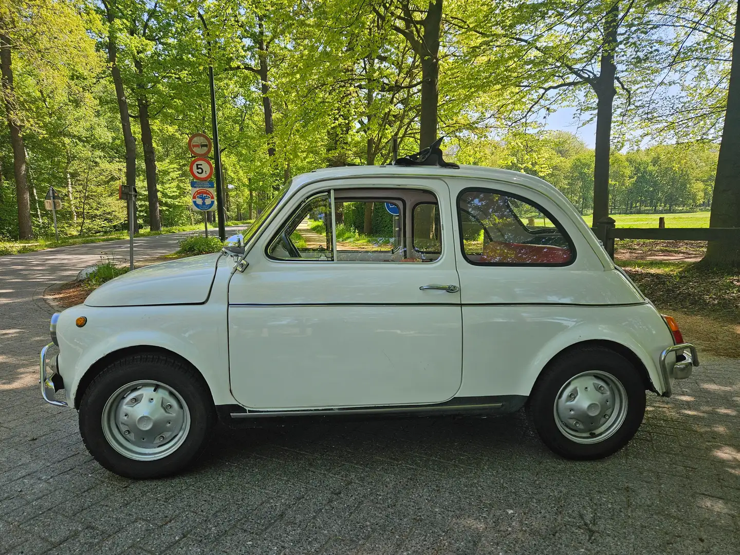Fiat 500 Oldtimer Juni 1965 White - 1