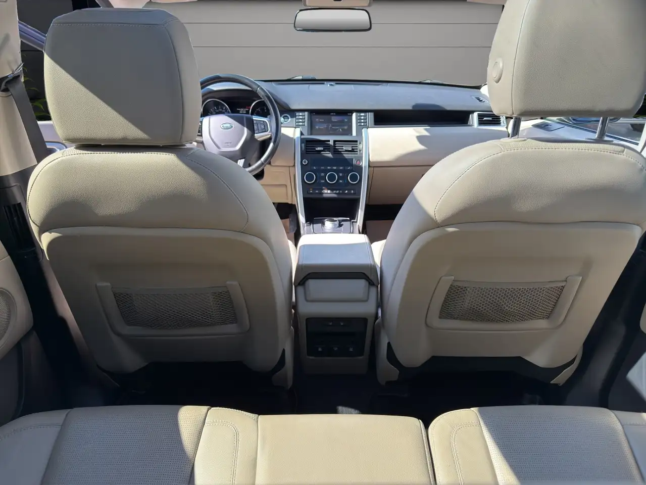 Land Rover Discovery Sport снимка Land Rover Discovery Sport