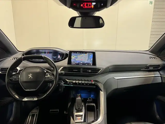 Peugeot 5008 view 12