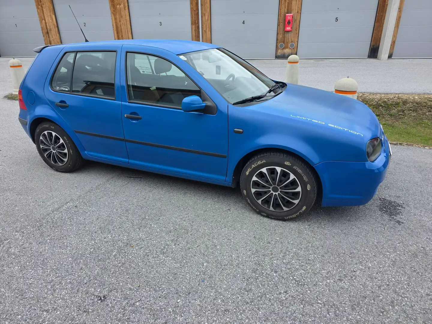 Volkswagen Golf Golf Comfortline TDI Blau - 2