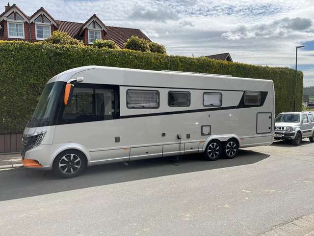 Imagine Alții ARTO 88EK Champagner Dachklima+Unterflurklima ++