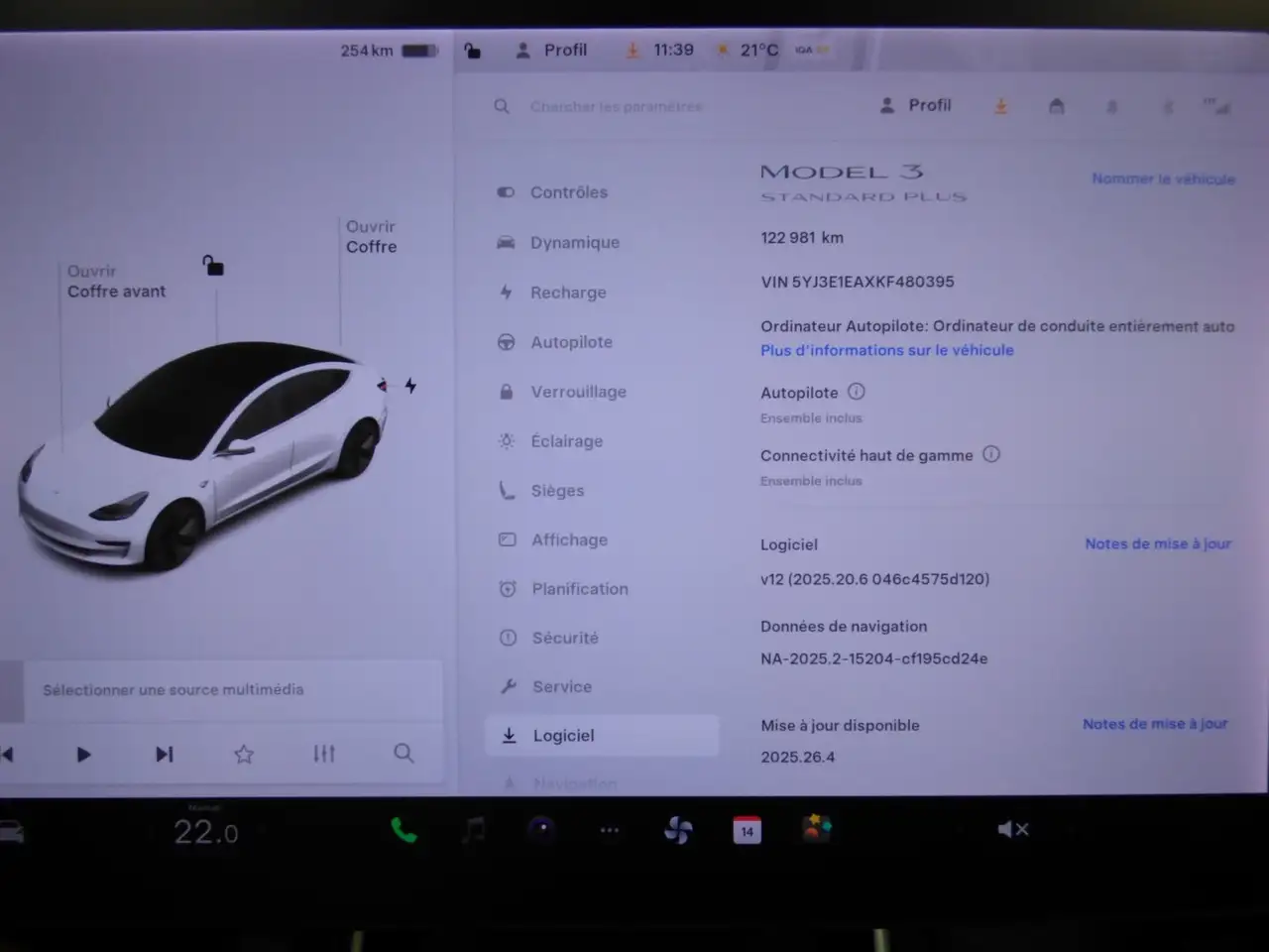 Tesla Model 3 снимка Tesla Model 3