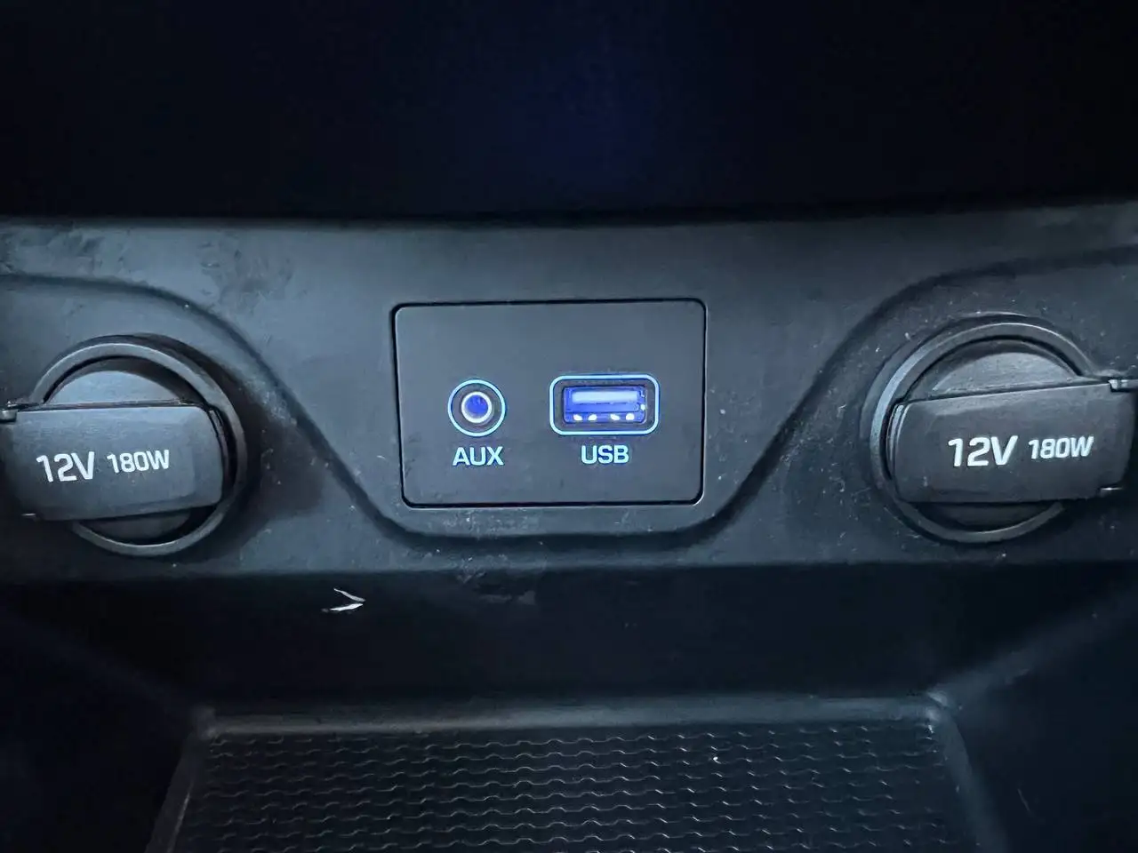 Hyundai TUCSON снимка Hyundai TUCSON