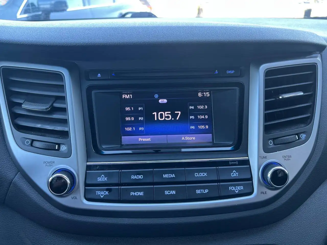 Hyundai TUCSON снимка Hyundai TUCSON