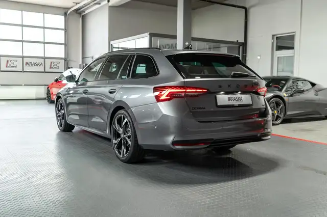 Skoda Octavia view 9