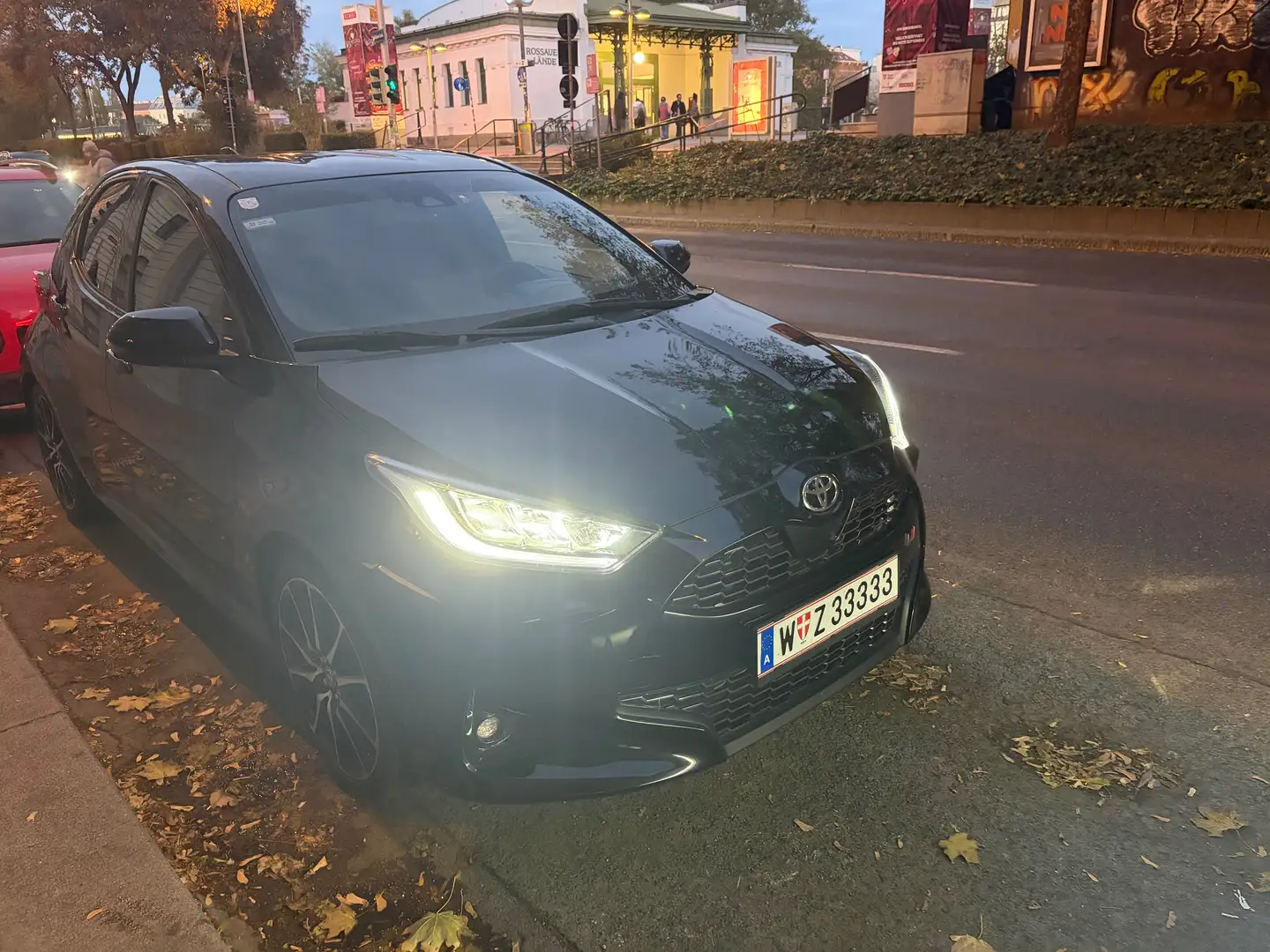 Toyota Yaris Yaris 1,5 VVT-i Hybrid GR Sport GR Sport - 1