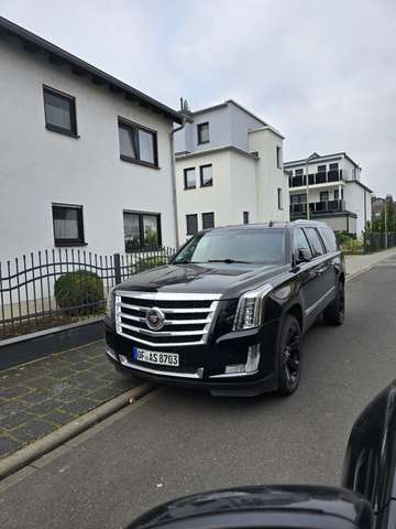 Imagine Cadillac Escalade 6.2 V8 ESV Premium