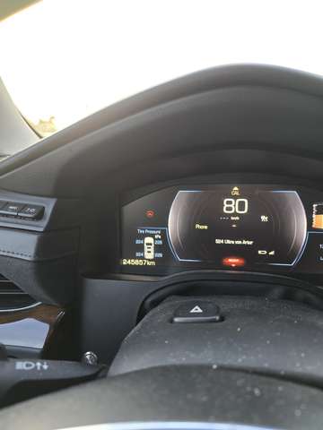 Cadillac Escalade 6.2 V8 ESV Premium