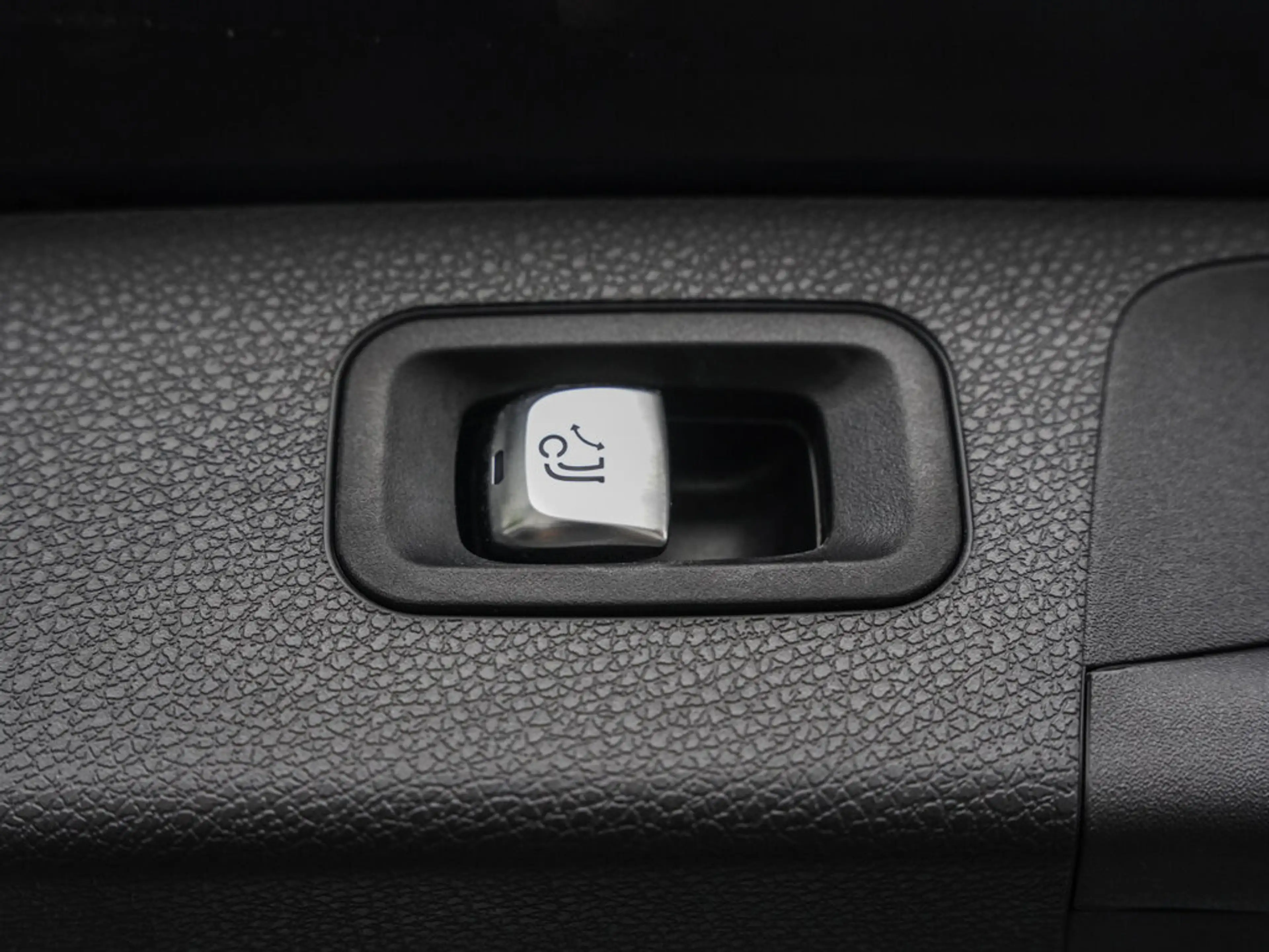 Mercedes-Benz E 400 E 400 d 4M T EXCLUSIVE STH MASSAGE. DISTRONIC HUD — photo 14