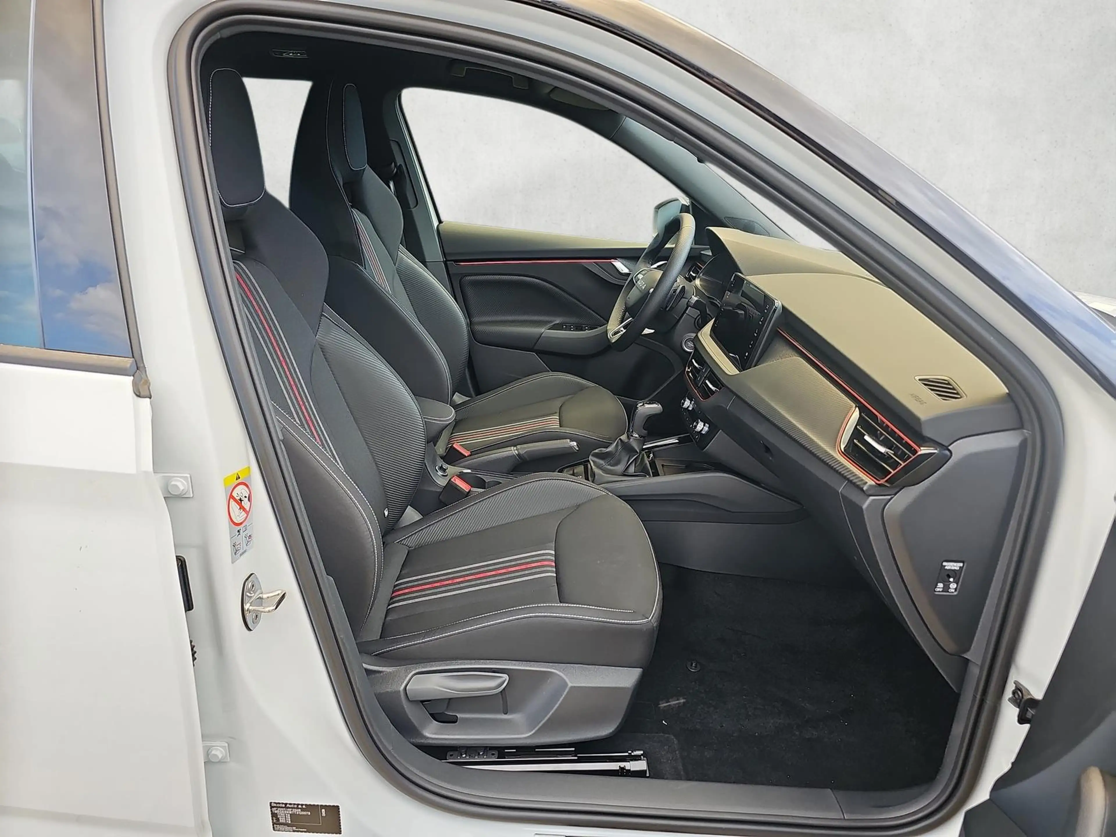 Skoda Kamiq 1.5 TSI DSG Monte Carlo Matrix Navi AHK — photo 11