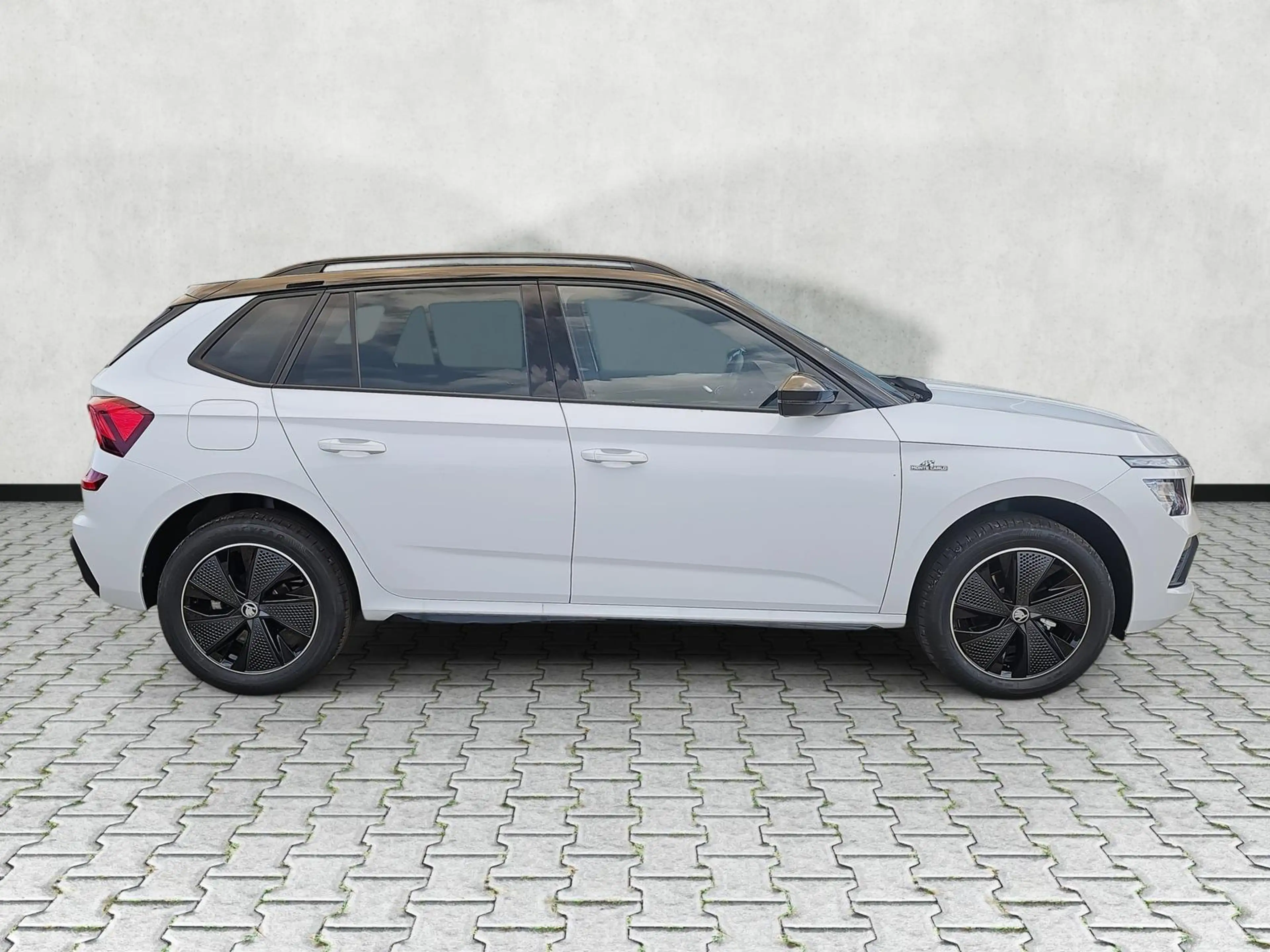 Skoda Kamiq 1.5 TSI DSG Monte Carlo Matrix Navi AHK — photo 9