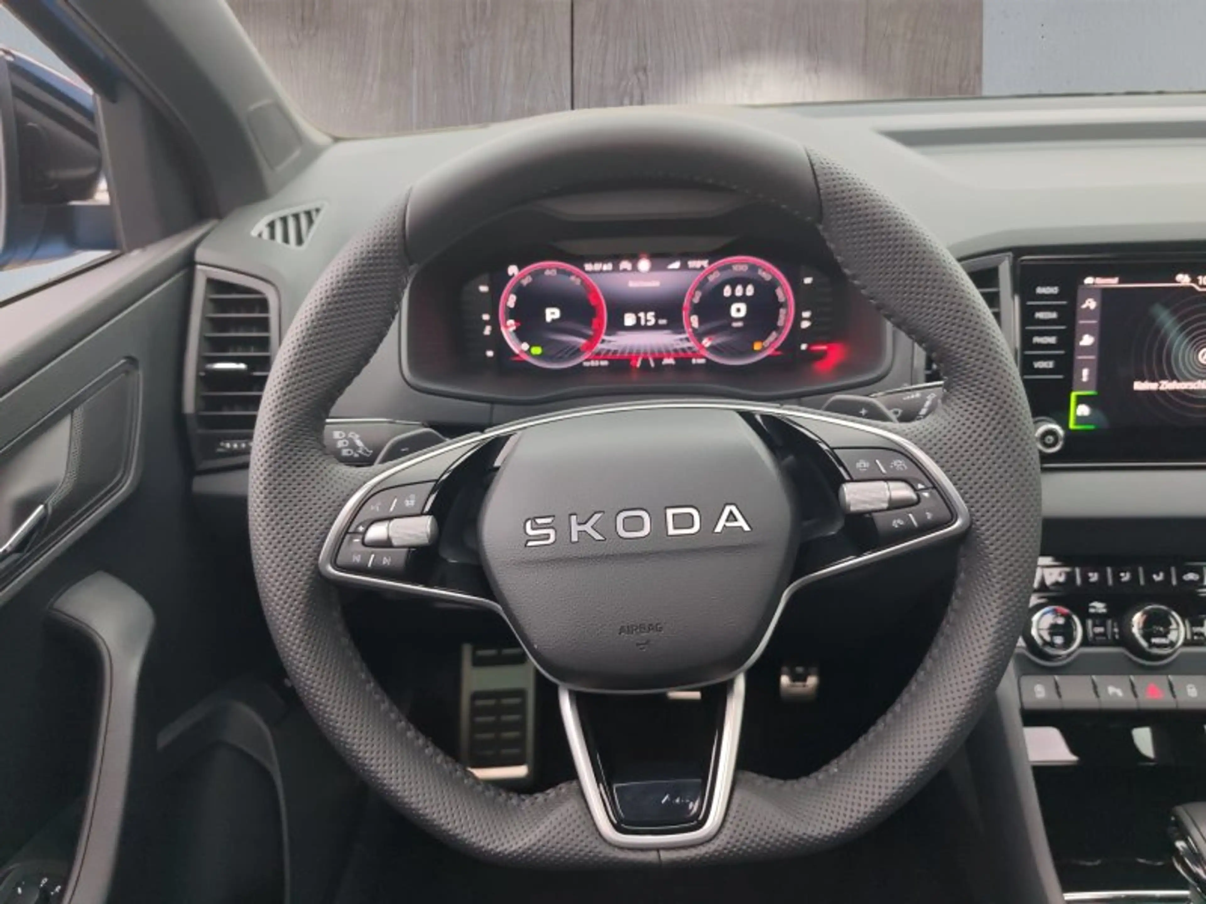 Skoda Karoq Sportline 2,0TDI DSG 4x4 Pano/4*J.Gar/aAHK/Navi — photo 12