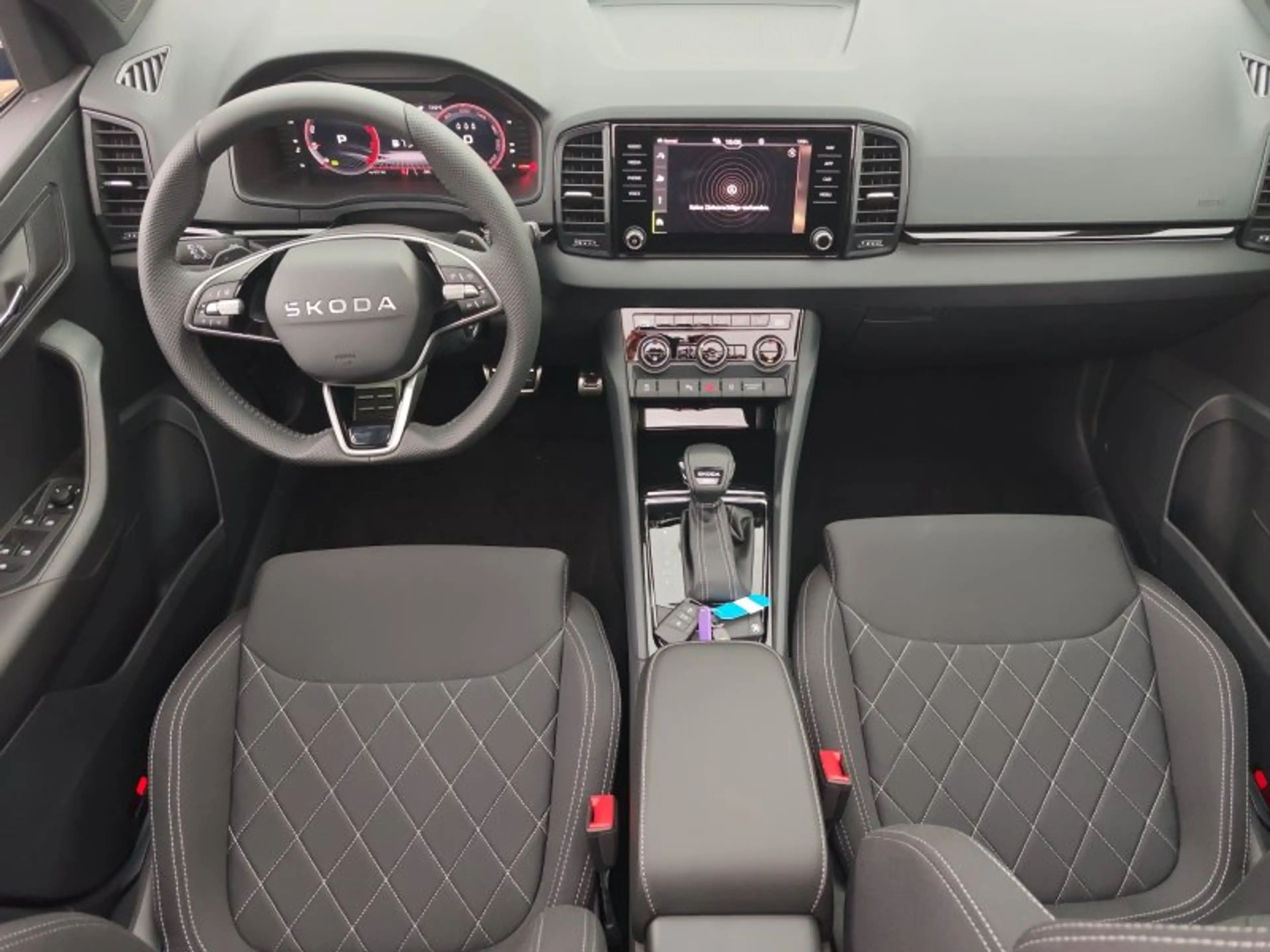 Skoda Karoq Sportline 2,0TDI DSG 4x4 Pano/4*J.Gar/aAHK/Navi — photo 10