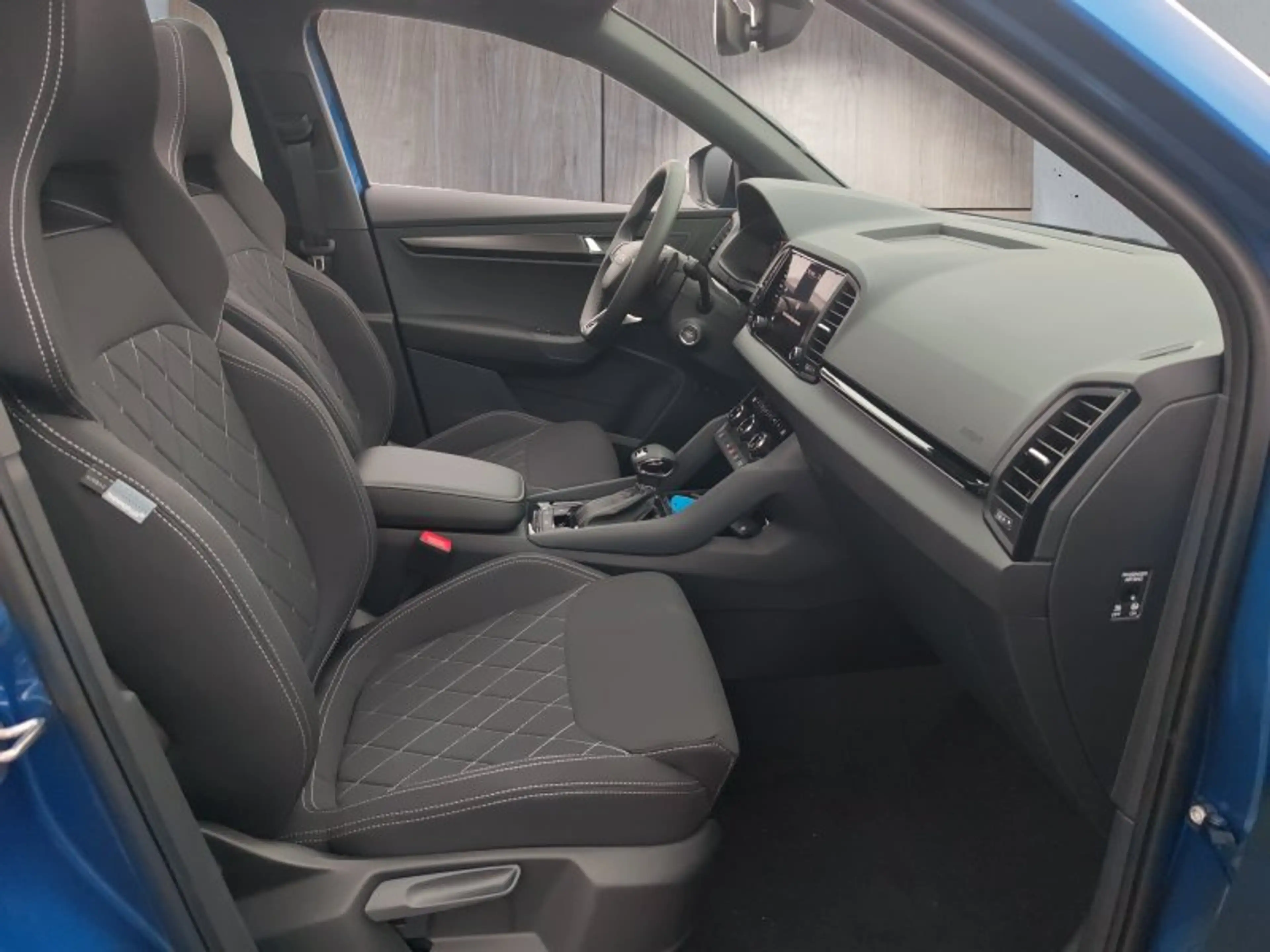 Skoda Karoq Sportline 2,0TDI DSG 4x4 Pano/4*J.Gar/aAHK/Navi — photo 15