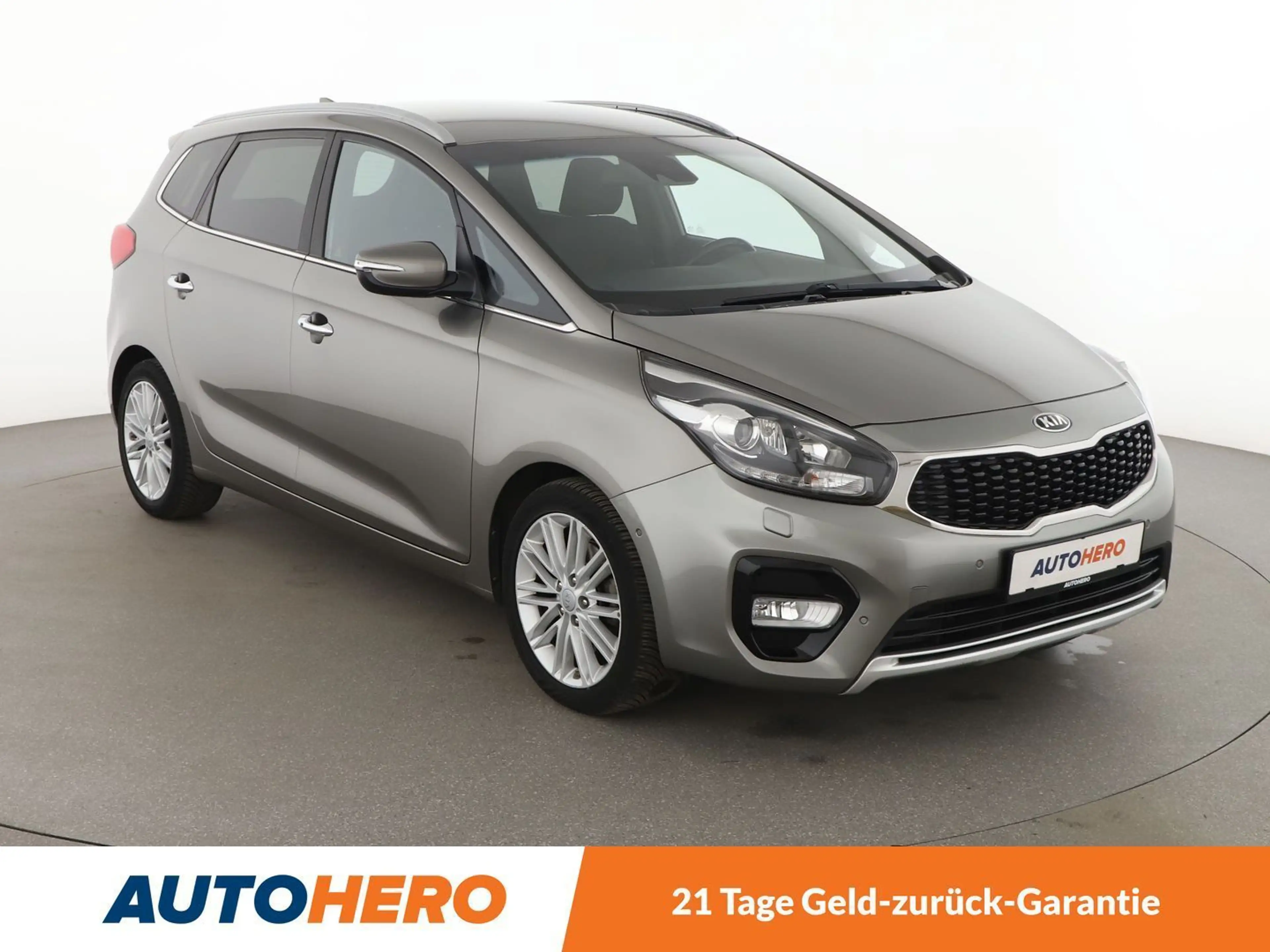Kia Carens 1.6 GDI Spirit*XENON*NAVI*SHZ*CAM*PDC*TEMPO* — photo 8