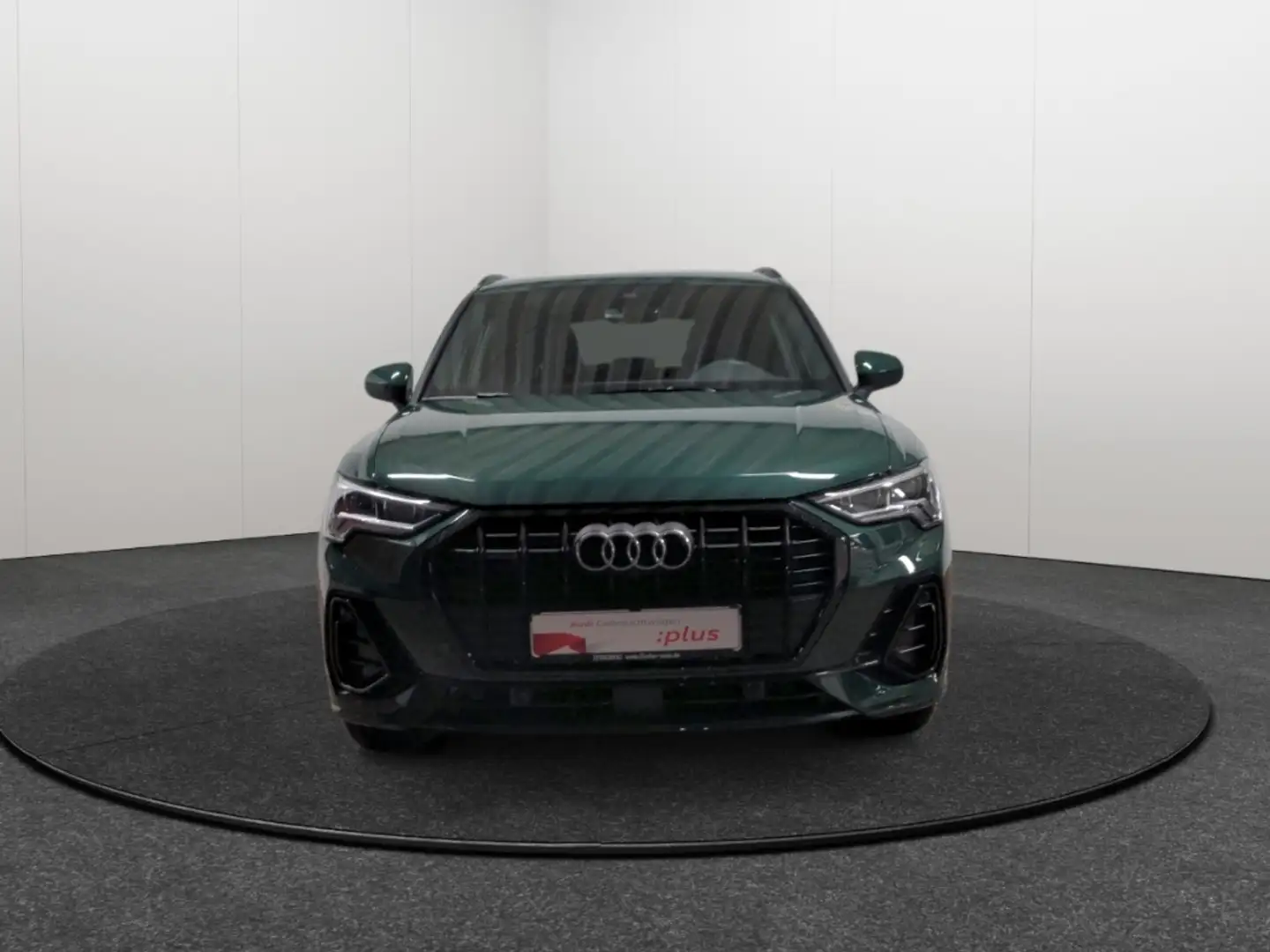 Audi Q3 45TFSI quattro S tronic S line Matrix Navi Rear Vi Grün - 2