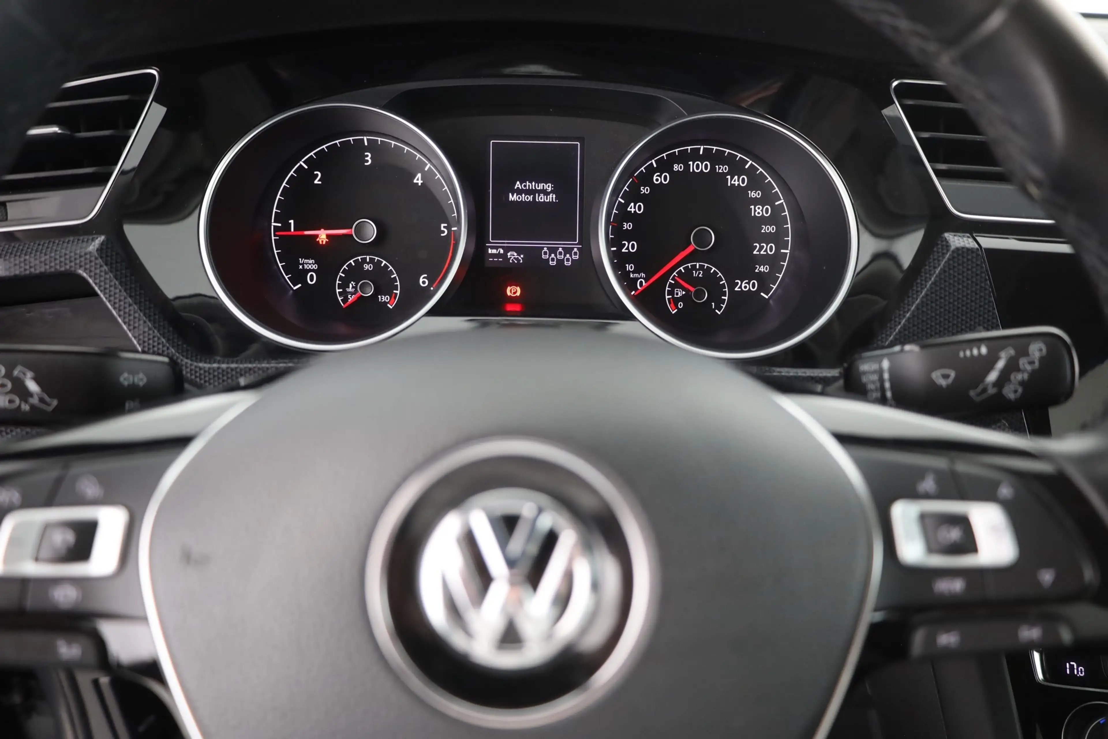 Volkswagen Touran 2.0 TDI United 7-Sitzer LED Navi ACC — photo 18