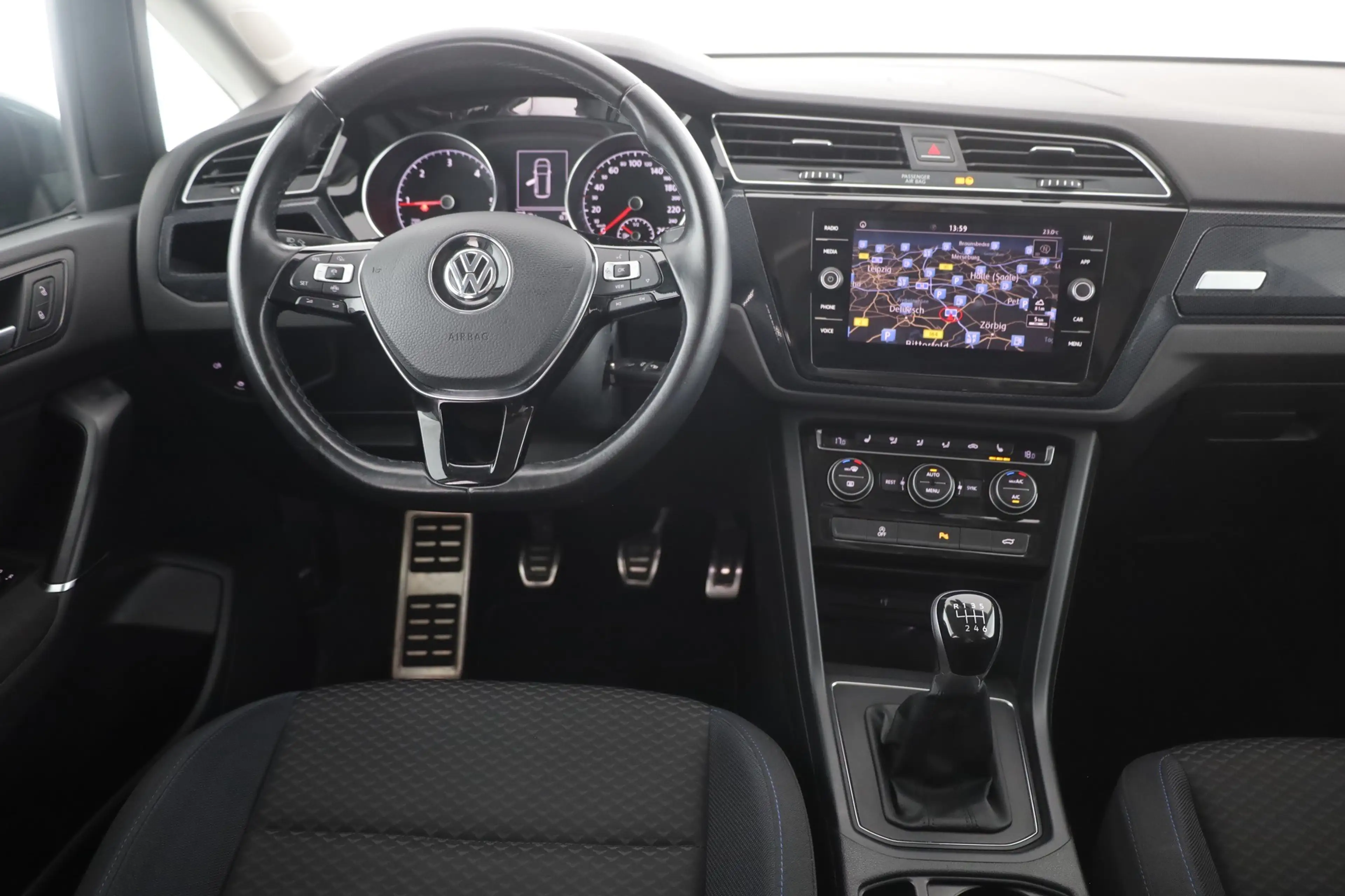 Volkswagen Touran 2.0 TDI United 7-Sitzer LED Navi ACC — photo 10